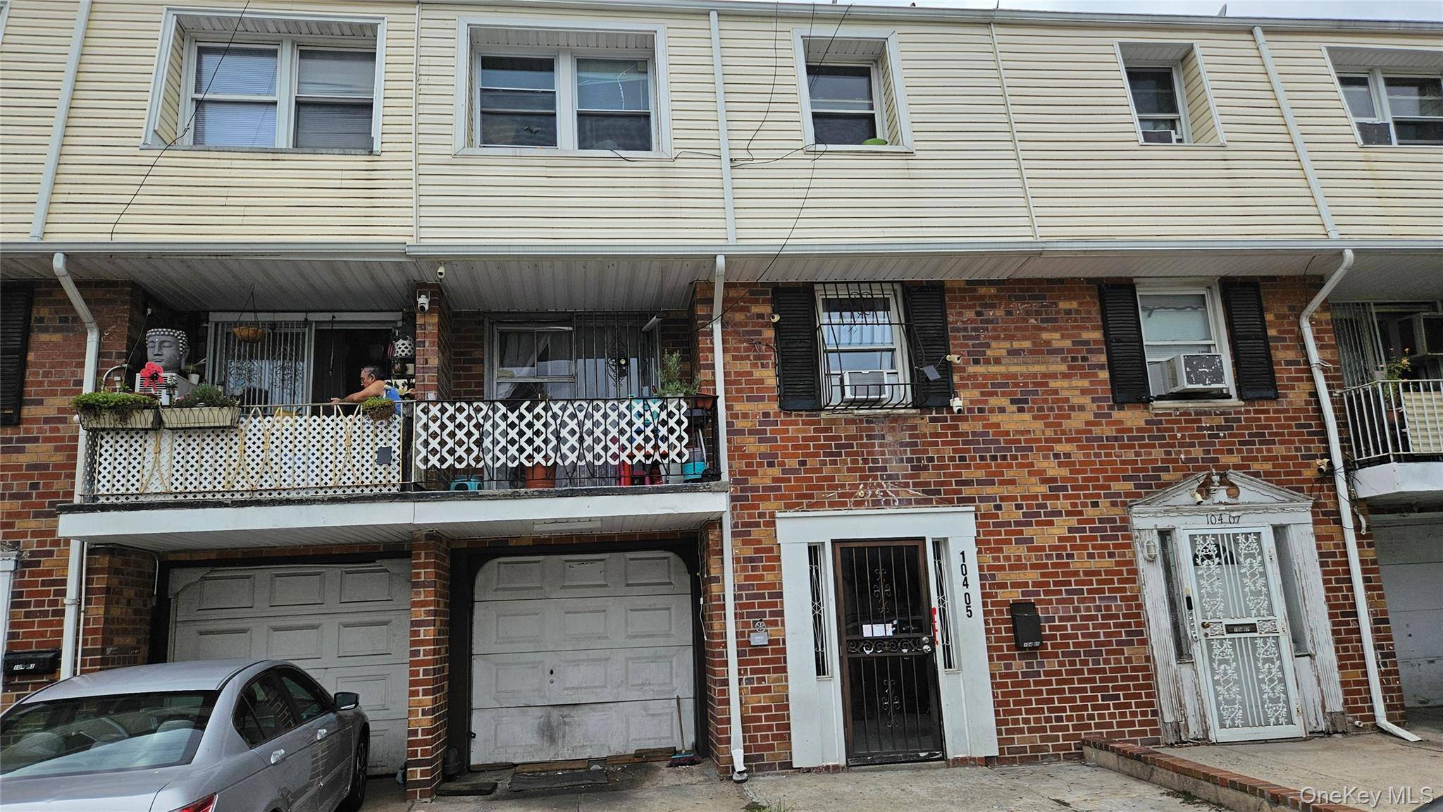 10405 Westside AVE, Corona, NY 11368