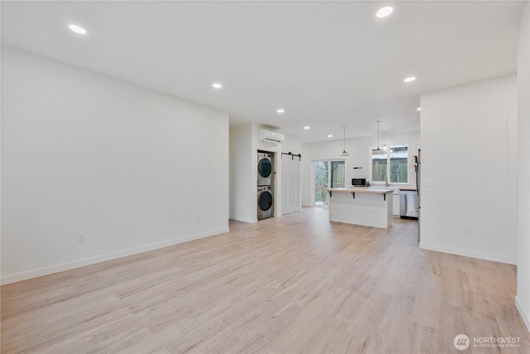 364 Channel View LN, Longview, WA 98632