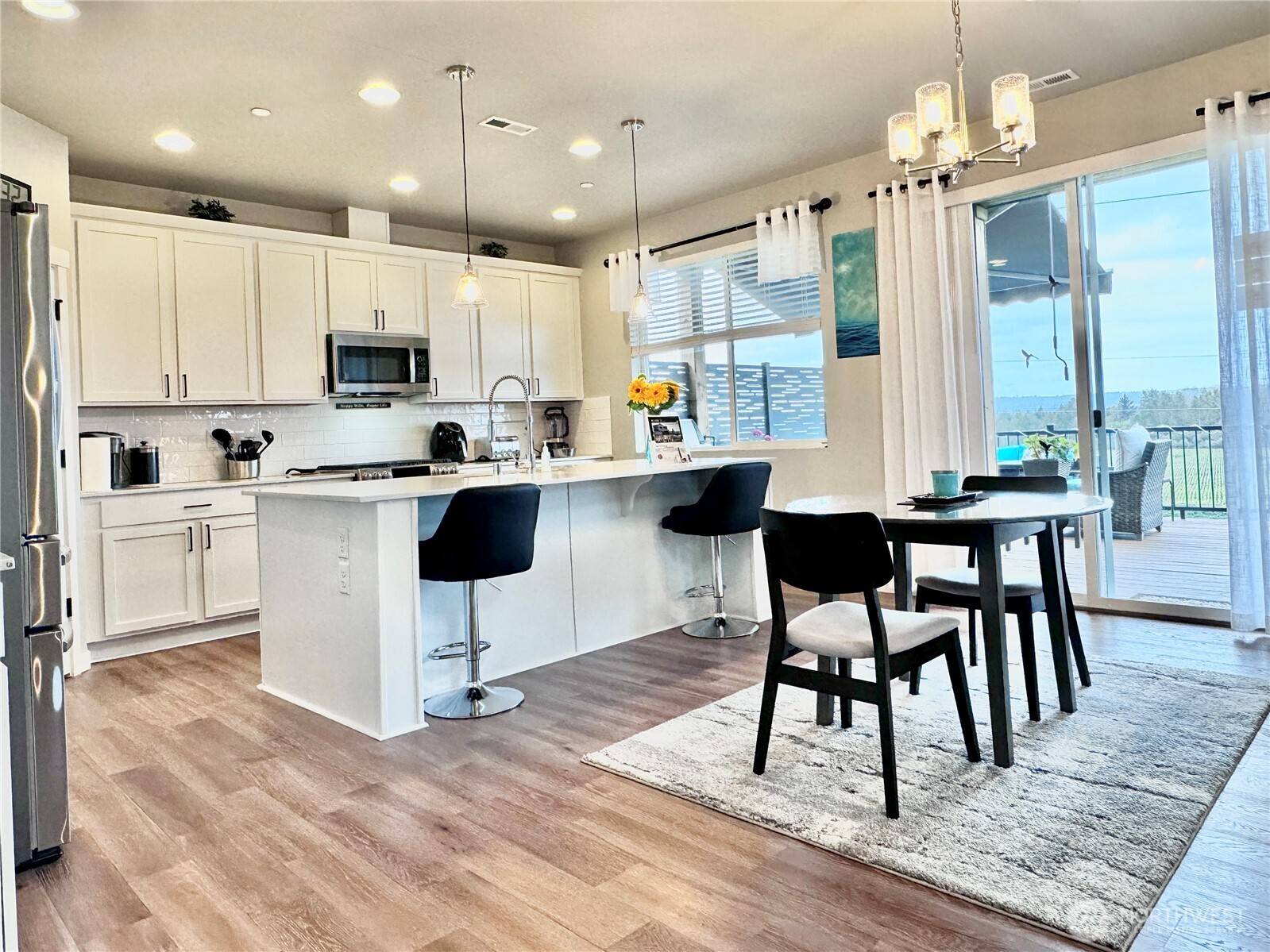 9410 76th AVE NE, Marysville, WA 98270