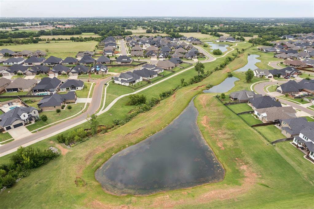 701 Maple Hill RD, Norman, OK 73069