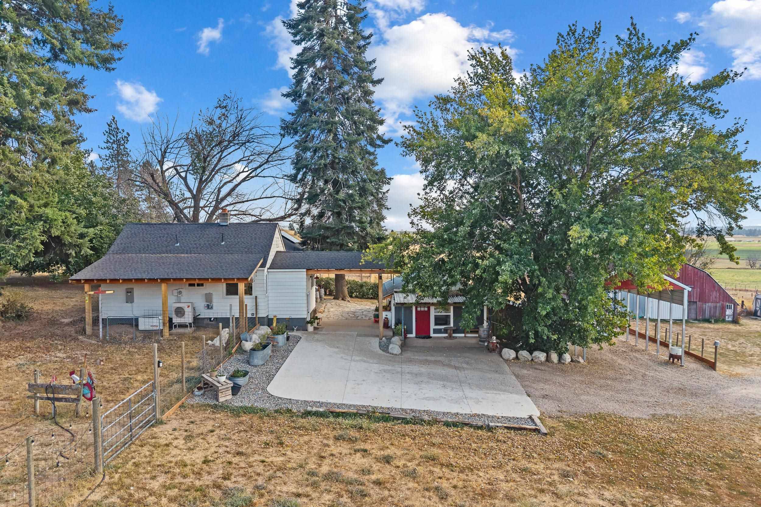 711 Milan Farms Rd, Elk, WA 99009