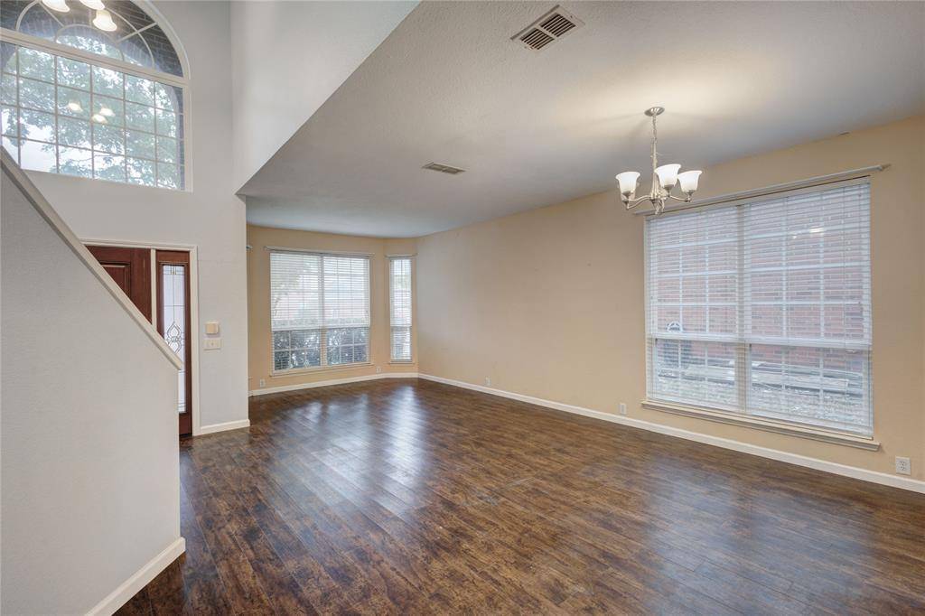 1036 Cottonbelt Drive, Saginaw, TX 76131