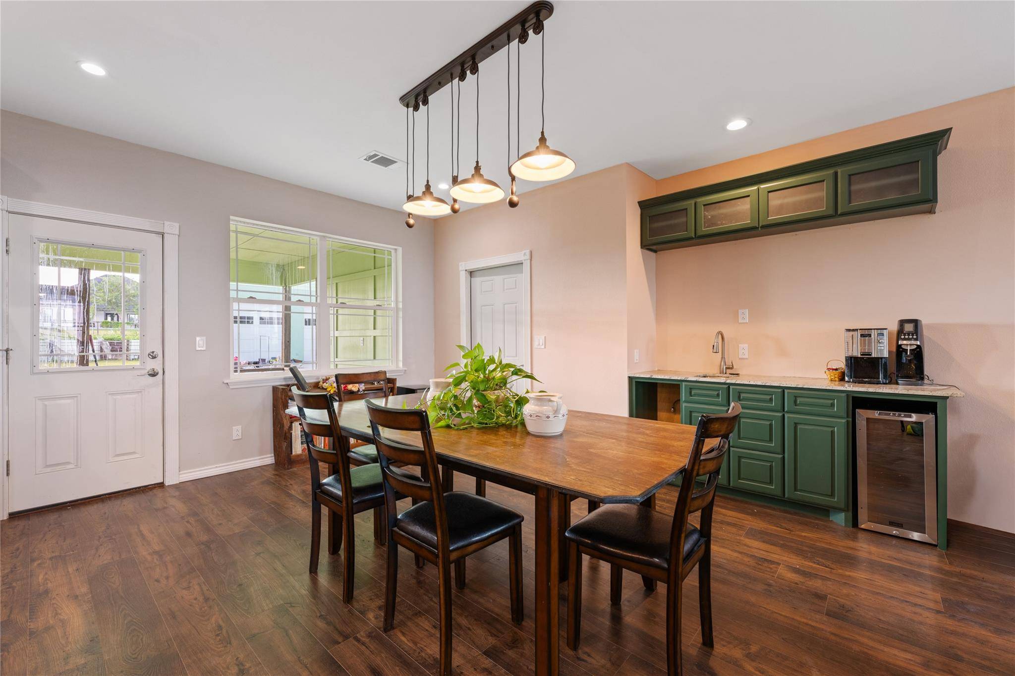 459 E Ridge LN, Kyle, TX 78640