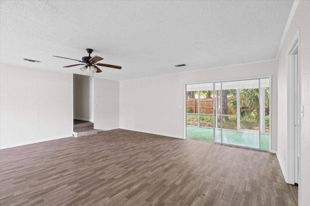 103 W Beaumont, Thrall, TX 76578