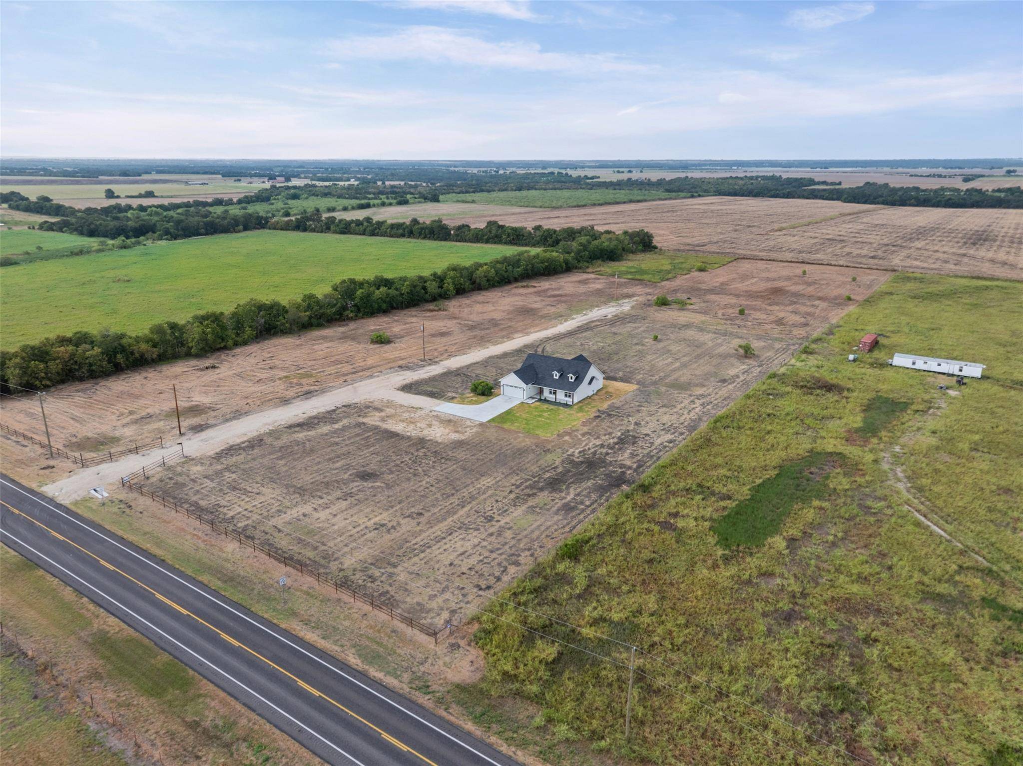4815 West Farm To Market 485, Buckholts, TX 76518