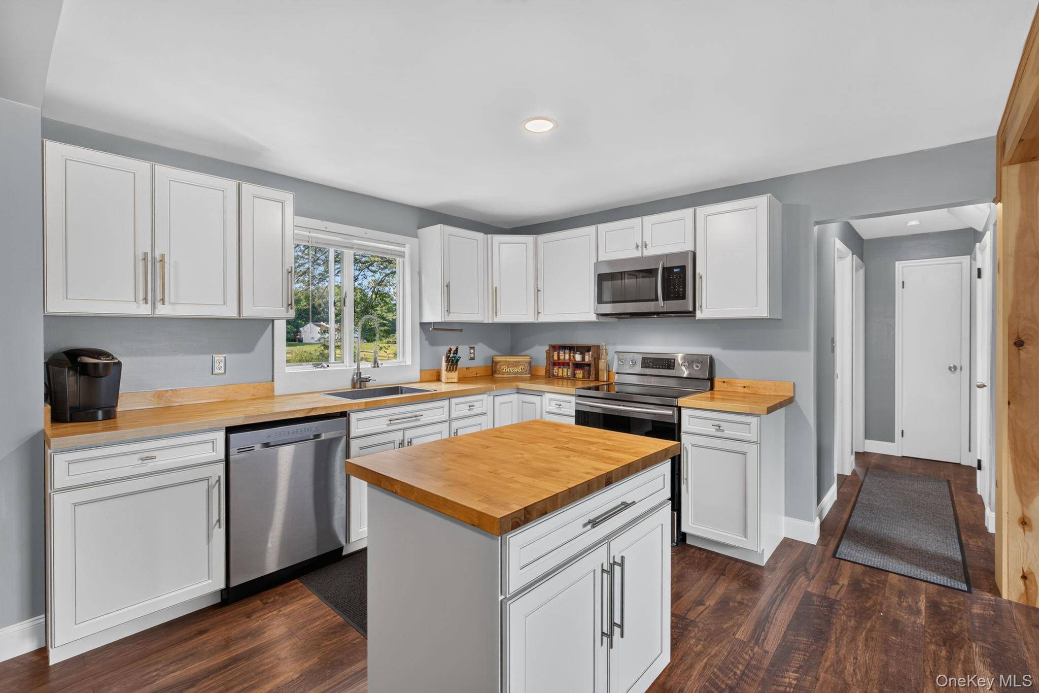 49 Bailey RD, Montgomery, NY 12549