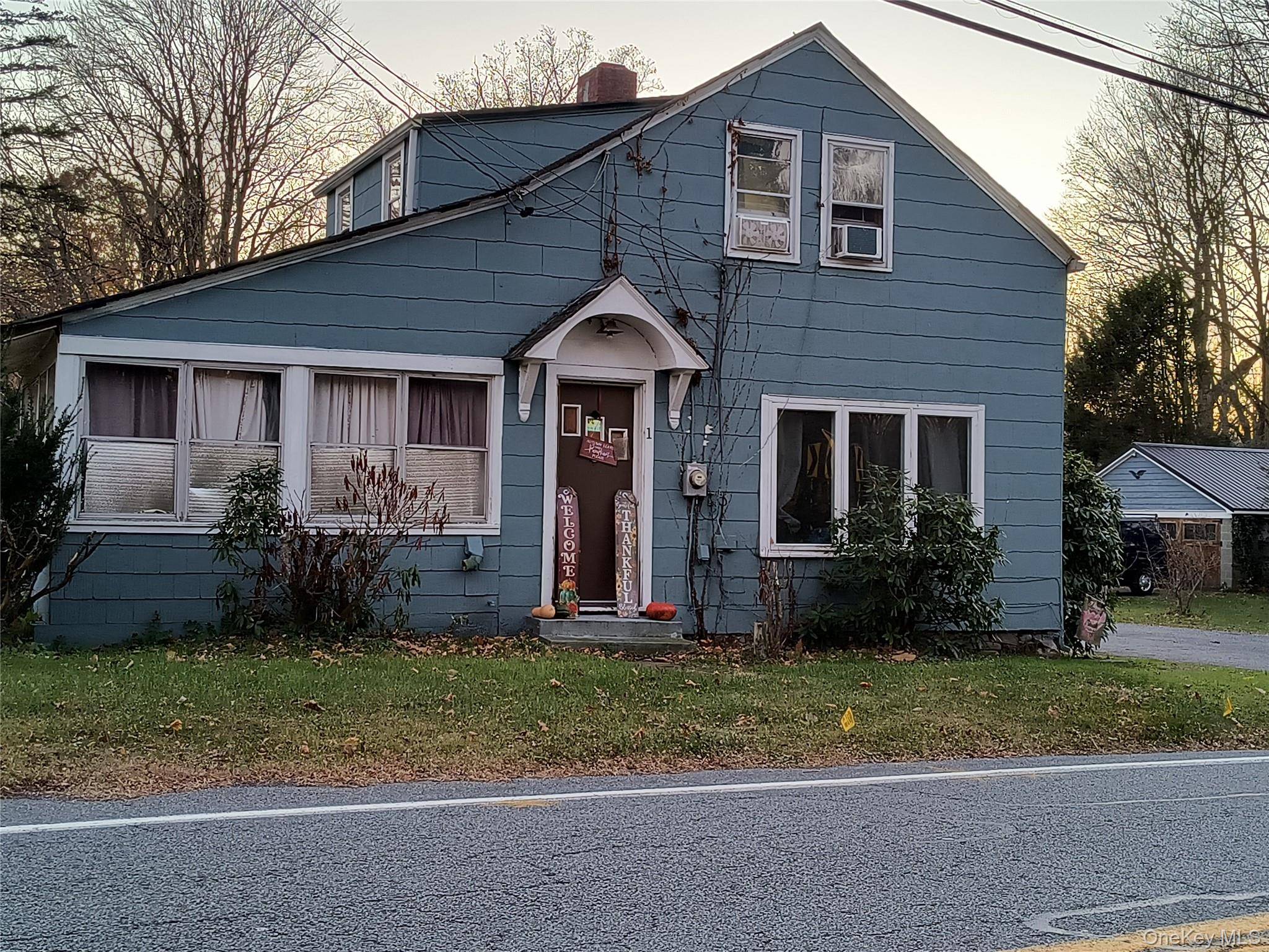 1 Staples LN, New Windsor, NY 12553