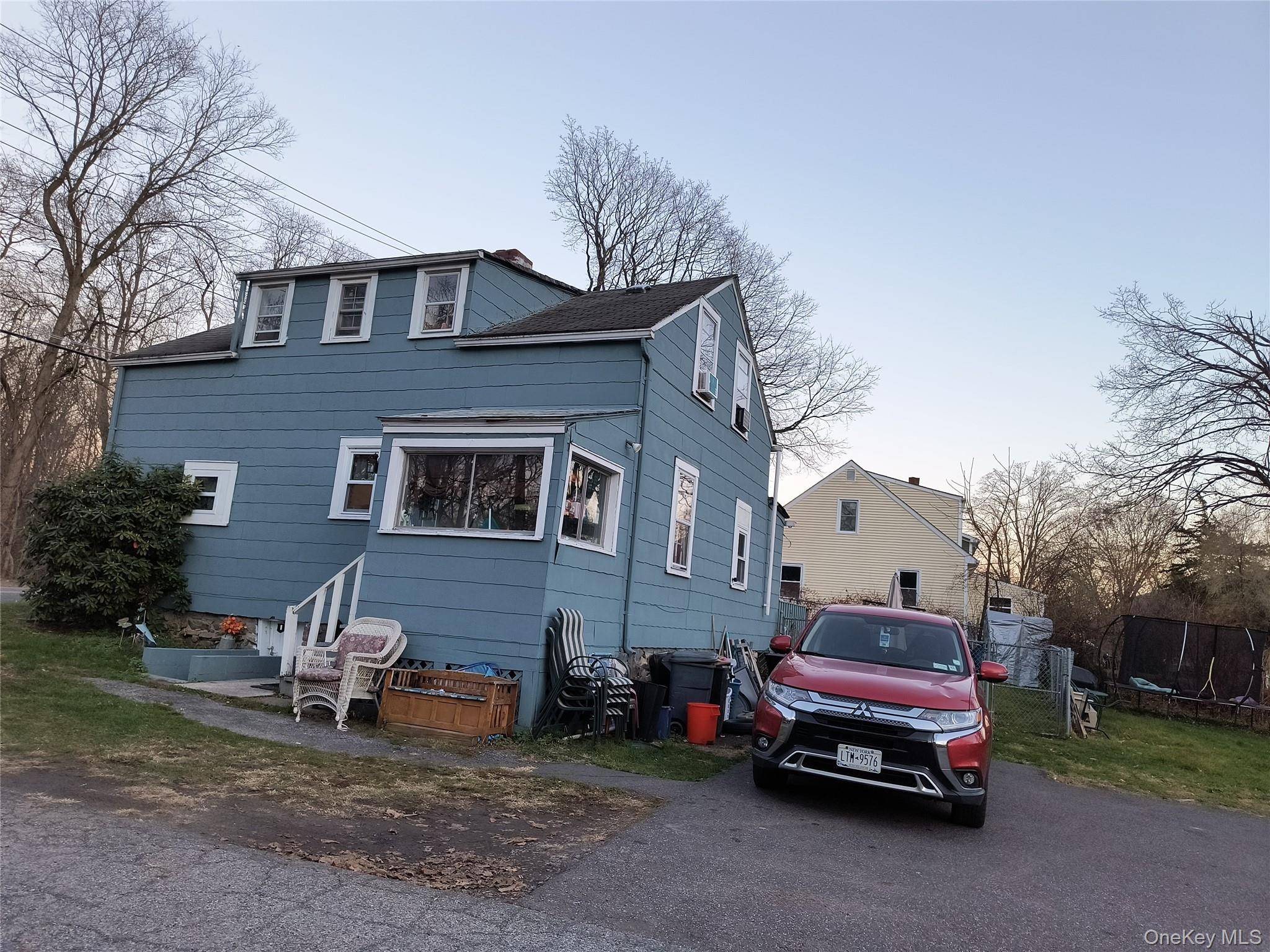 1 Staples LN, New Windsor, NY 12553
