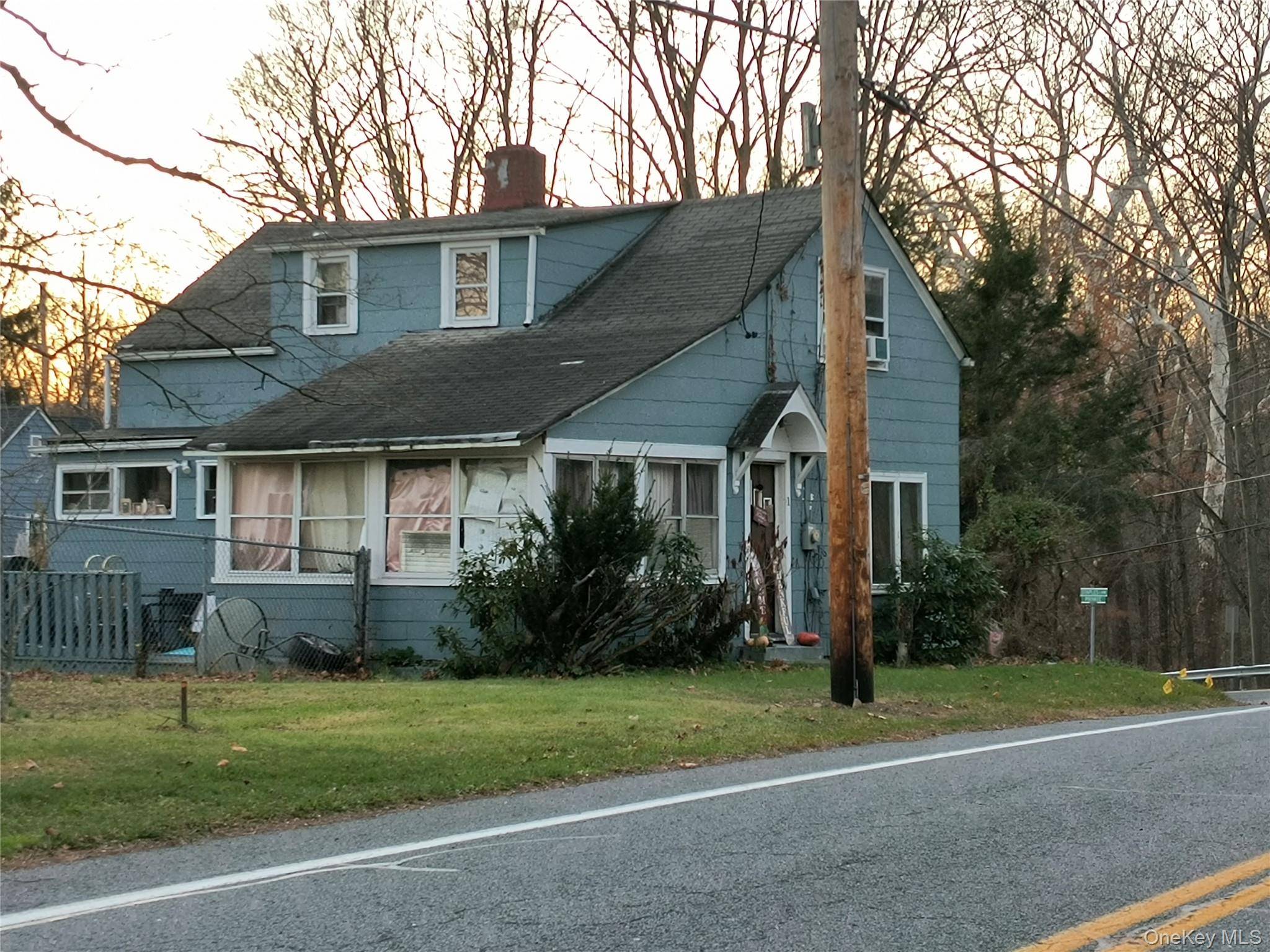 1 Staples LN, New Windsor, NY 12553
