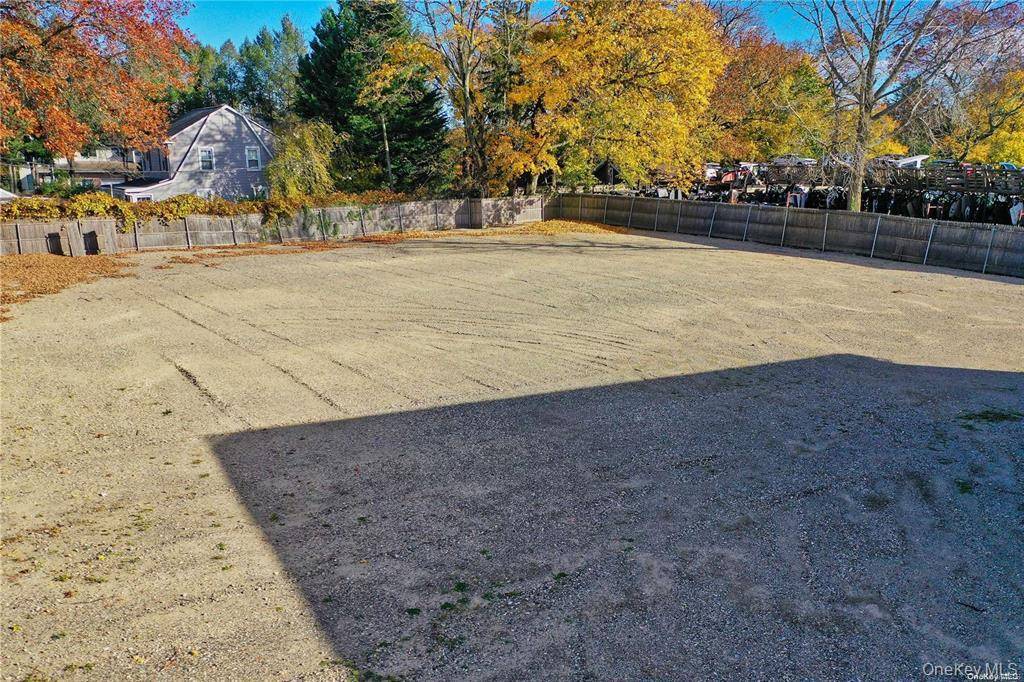 8 Chadwick ST #Rear, Glen Cove, NY 11542