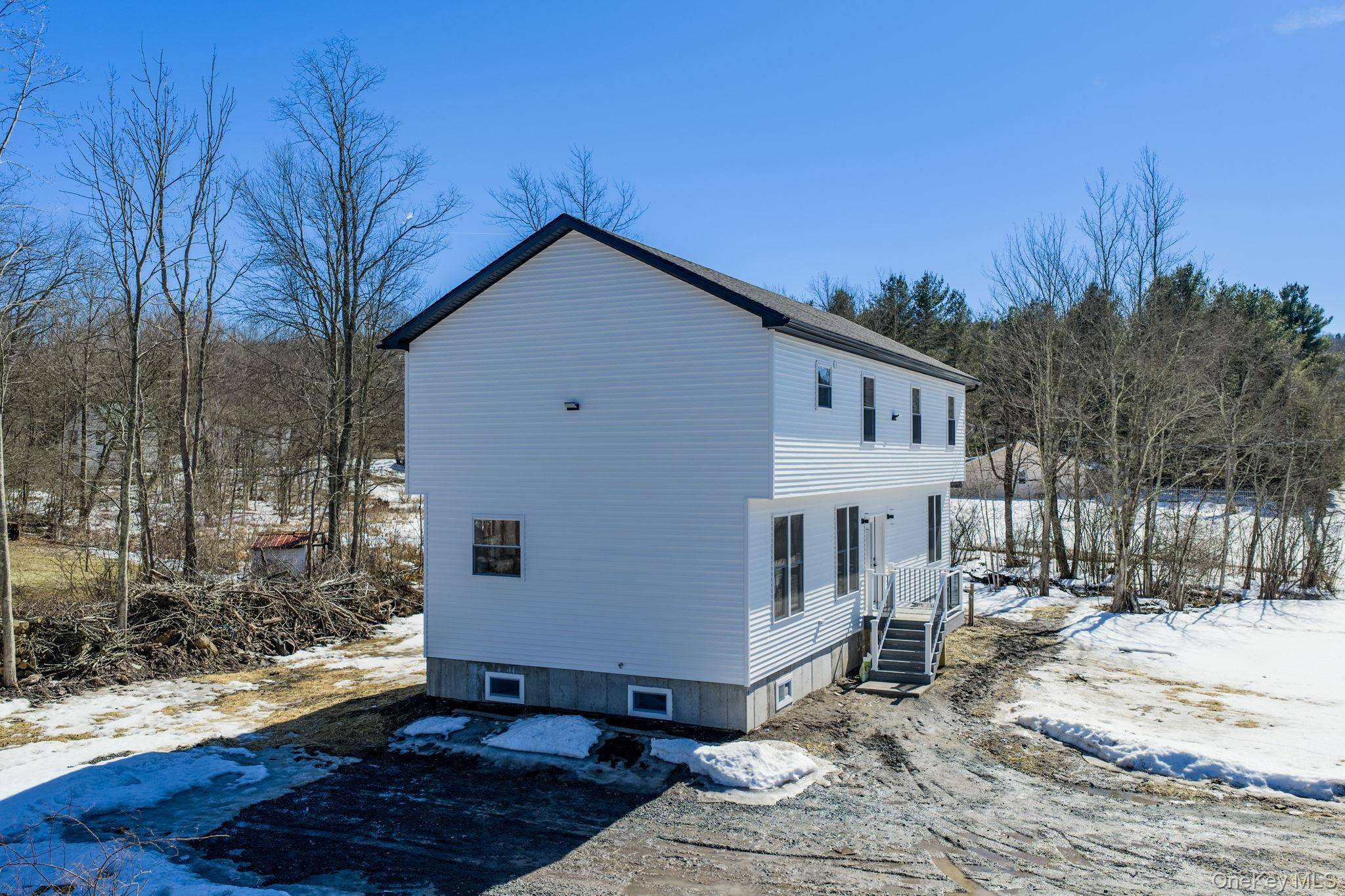 6 Maple Avenue, Hurleyville, NY 12747