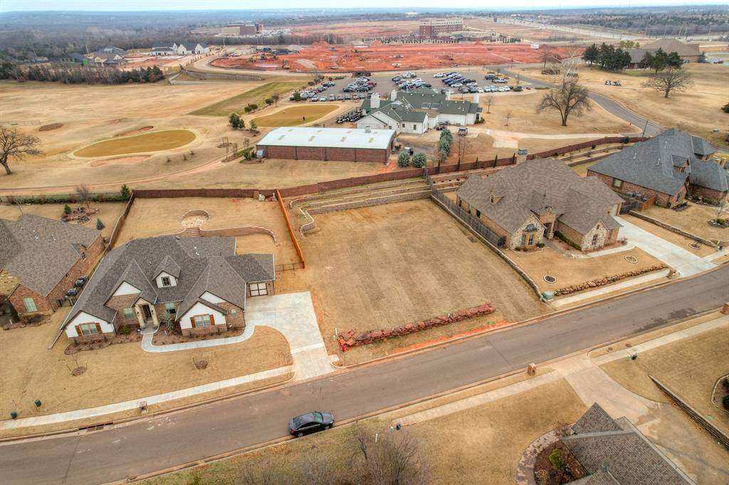 2932 Lakeshire Ridge WAY, Edmond, OK 73034
