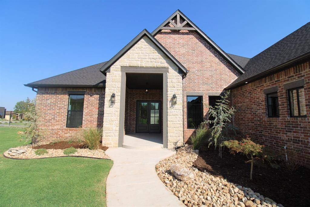1330 Pedras PL, Newcastle, OK 73065