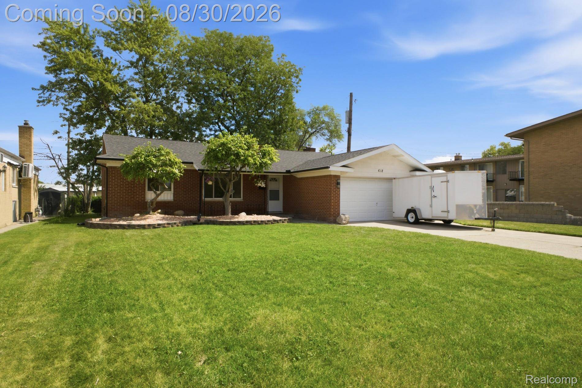 618 N Inkster RD, Dearborn Heights, MI 48127