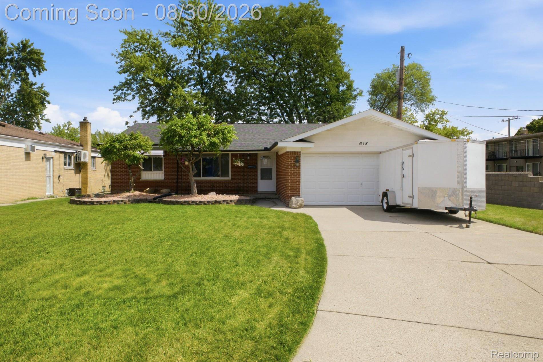 618 N Inkster RD, Dearborn Heights, MI 48127