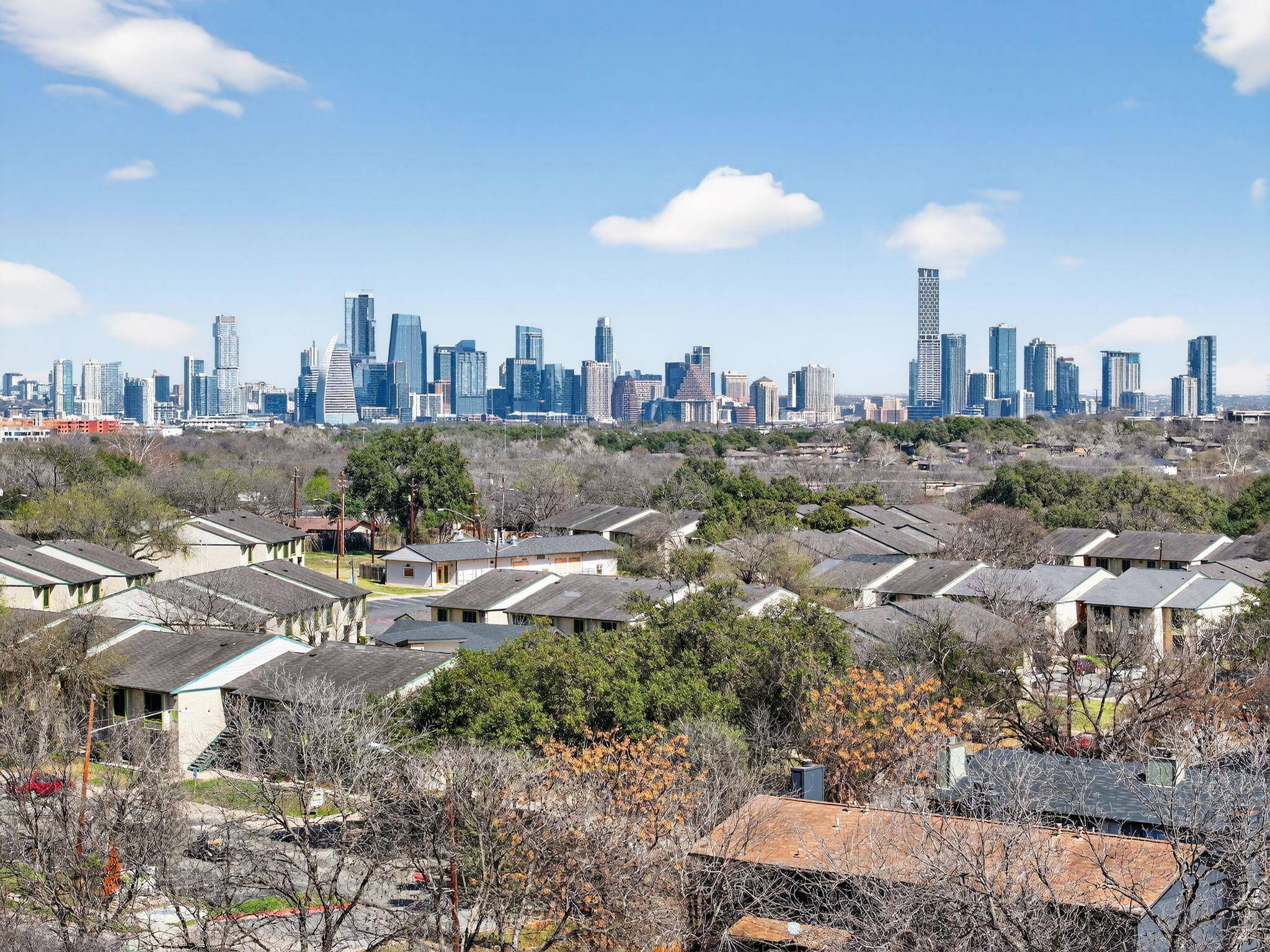 1402 Southport DR, Austin, TX 78704