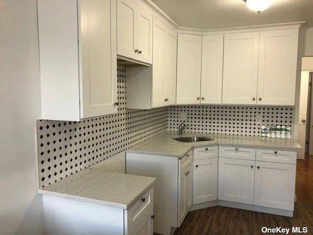 68-12 60th RD, Maspeth, NY 11378