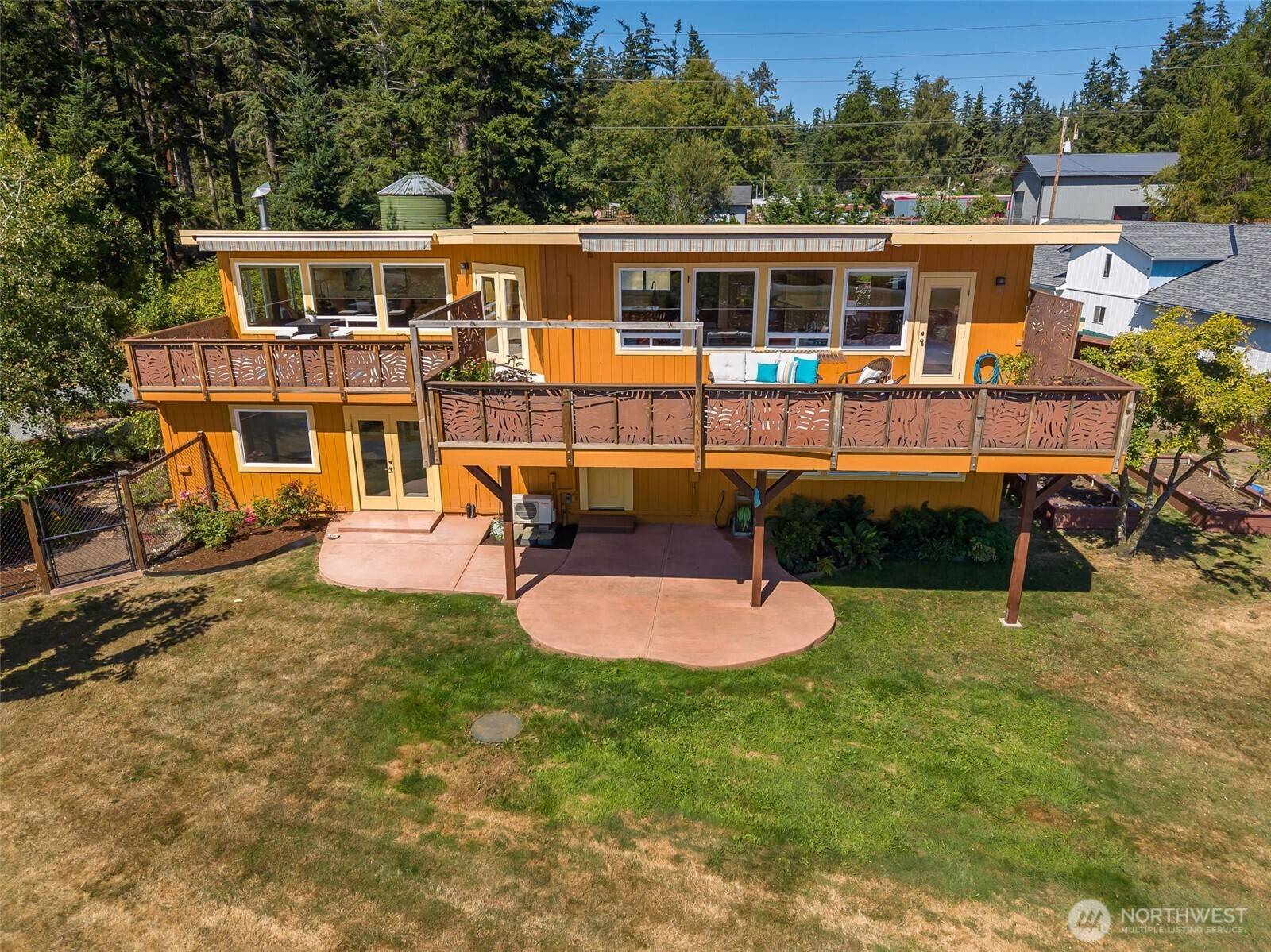 494 Labella Vista WAY, Freeland, WA 98249