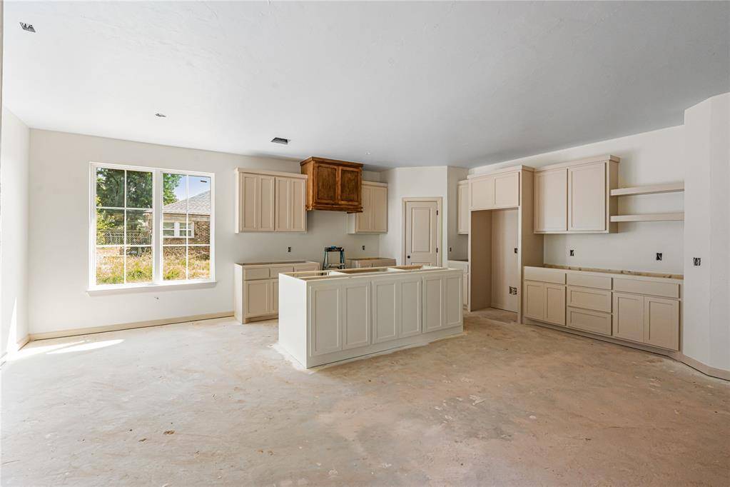 2136 N Everest AVE, Oklahoma City, OK 73111