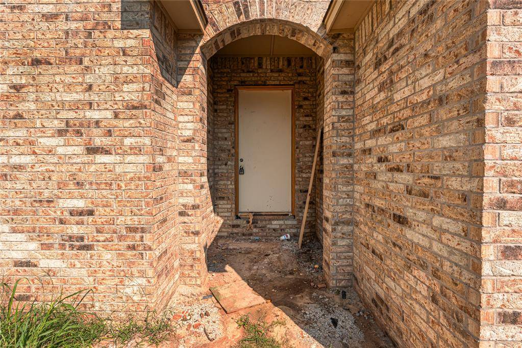 2136 N Everest AVE, Oklahoma City, OK 73111
