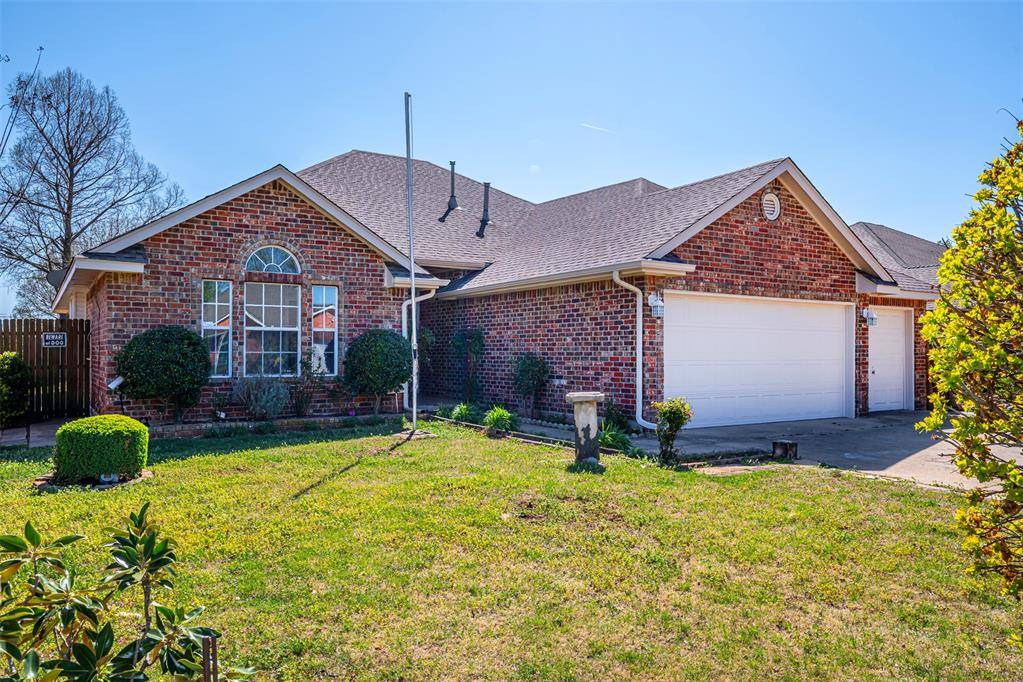 1824 Fairmont LN, Edmond, OK 73013