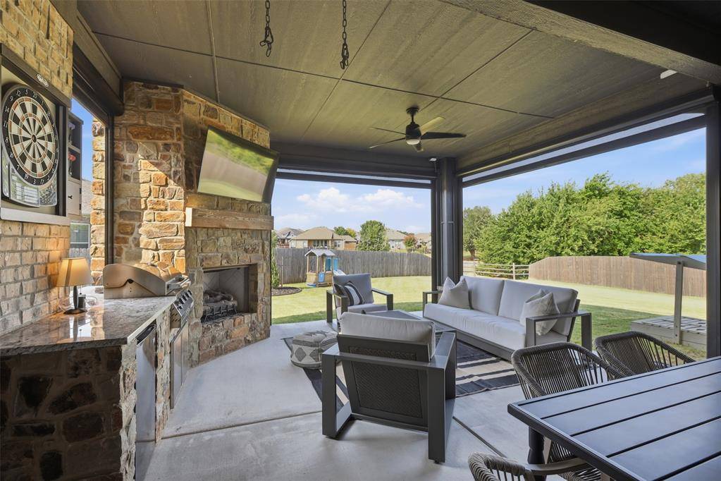 3810 Black Mesa RD, Norman, OK 73071