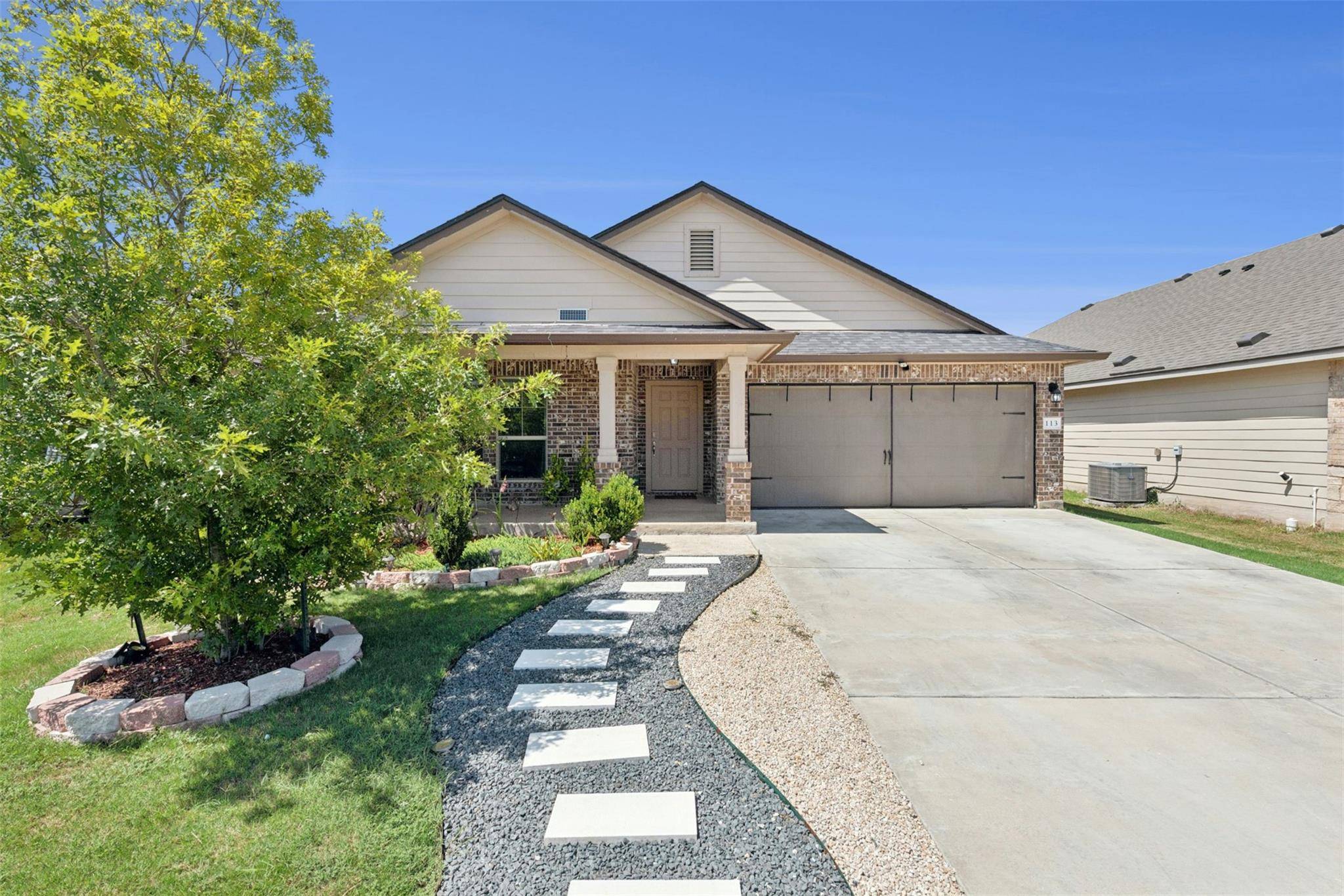 113 Reagor DR, Taylor, TX 76574