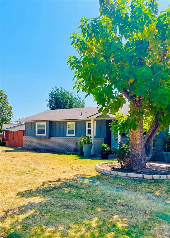 2216 N Mueller AVE, Bethany, OK 73008
