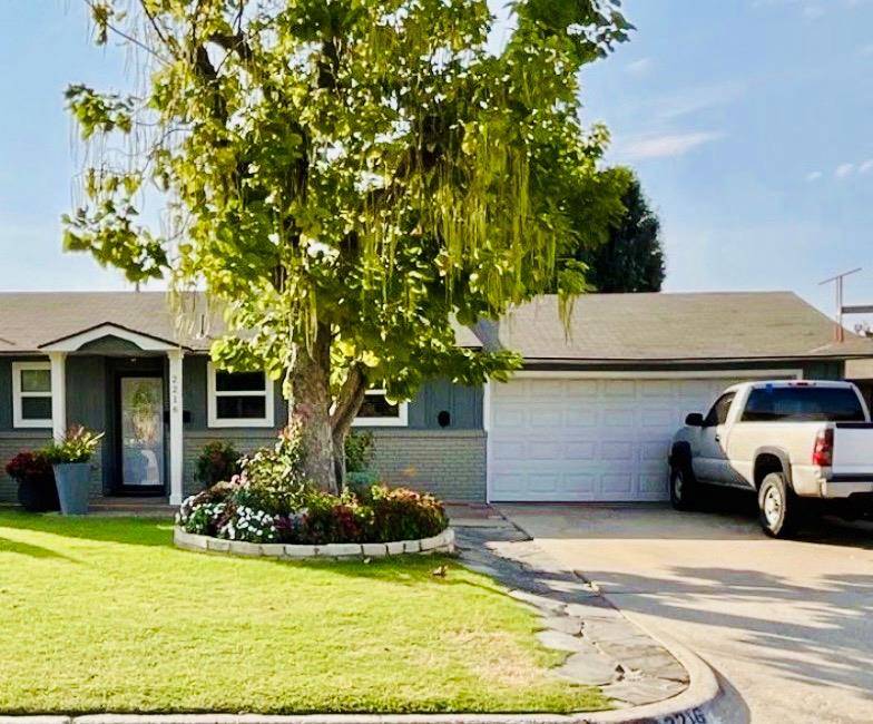 2216 N Mueller AVE, Bethany, OK 73008