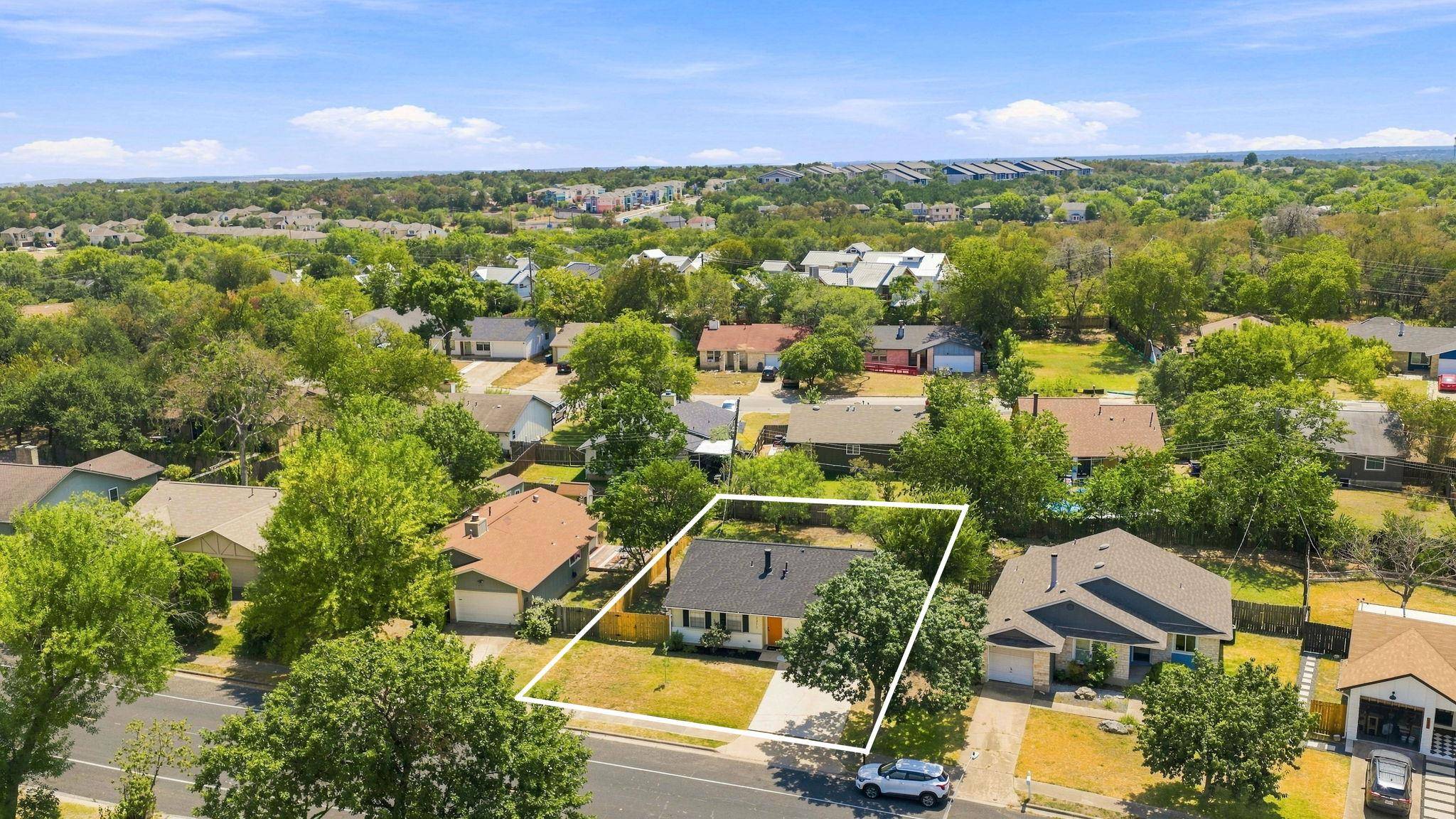 3211 Plantation RD, Austin, TX 78745