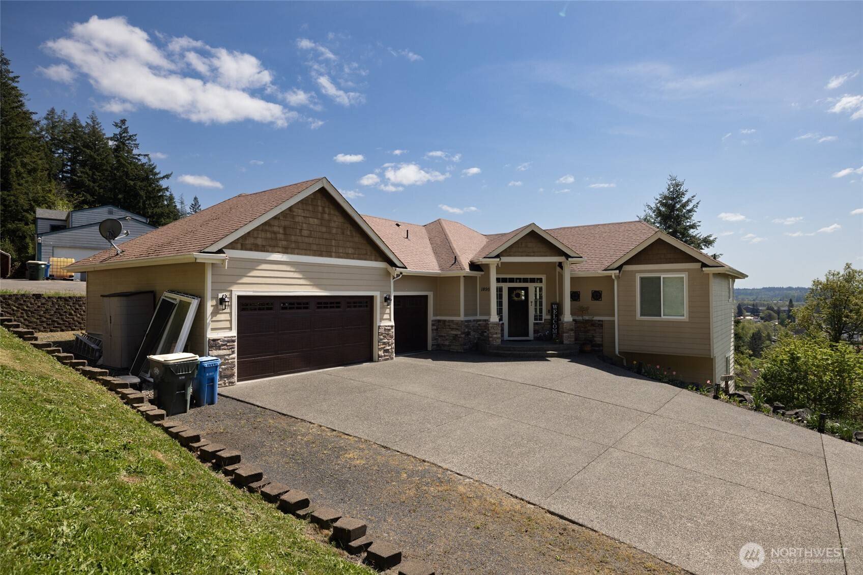 1895 SE Maple DR, Chehalis, WA 98532