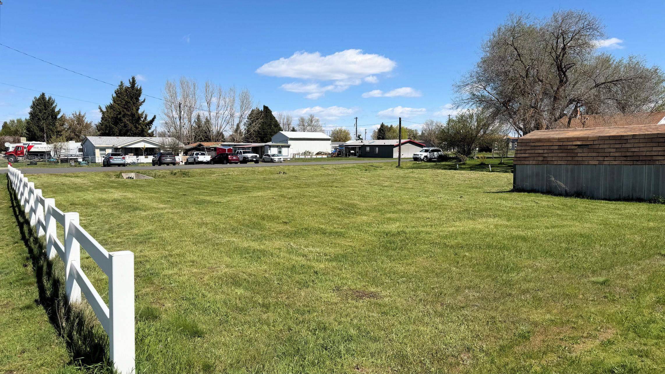000 Adams St, Davenport, WA 99122