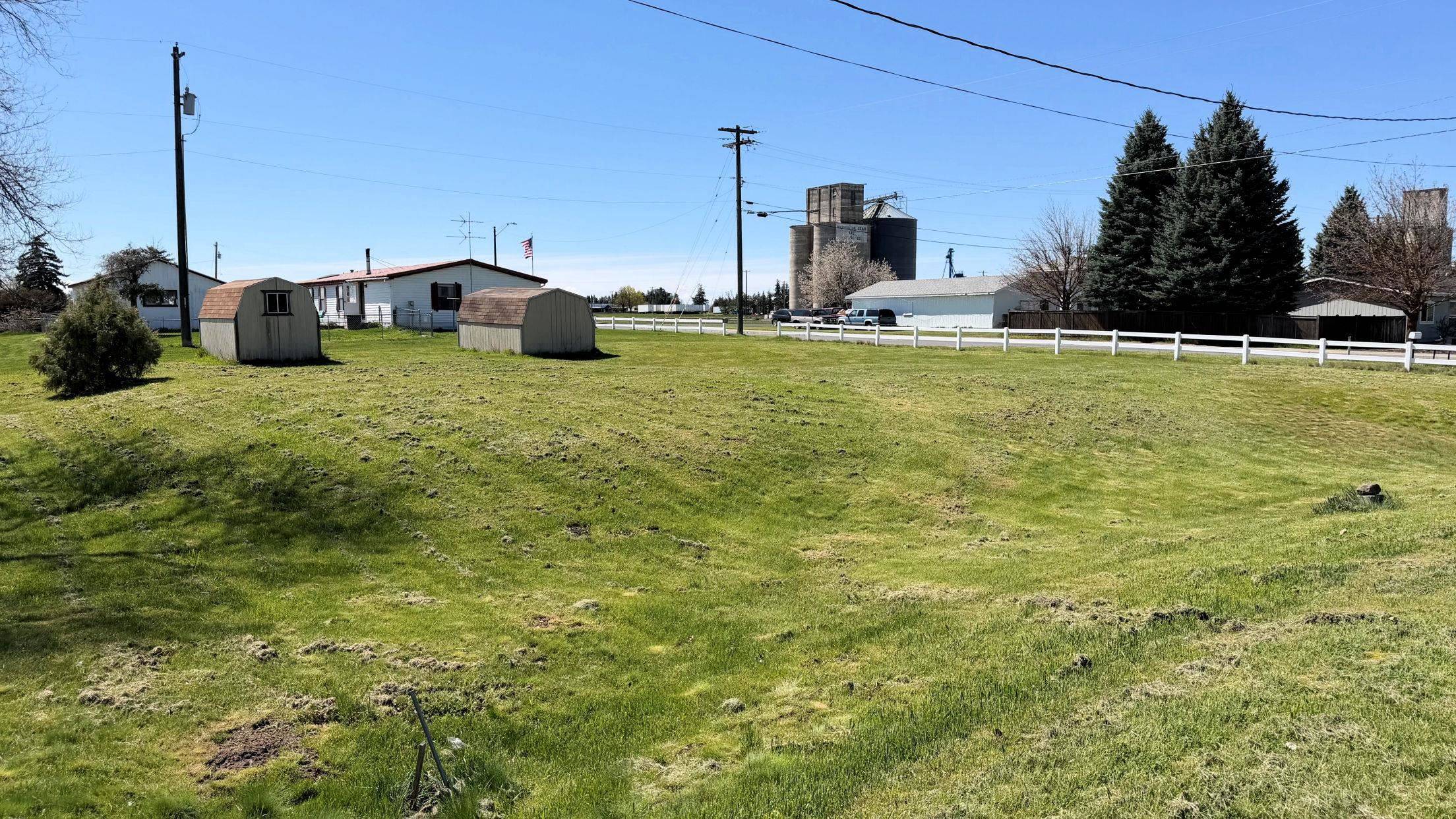 000 Adams St, Davenport, WA 99122