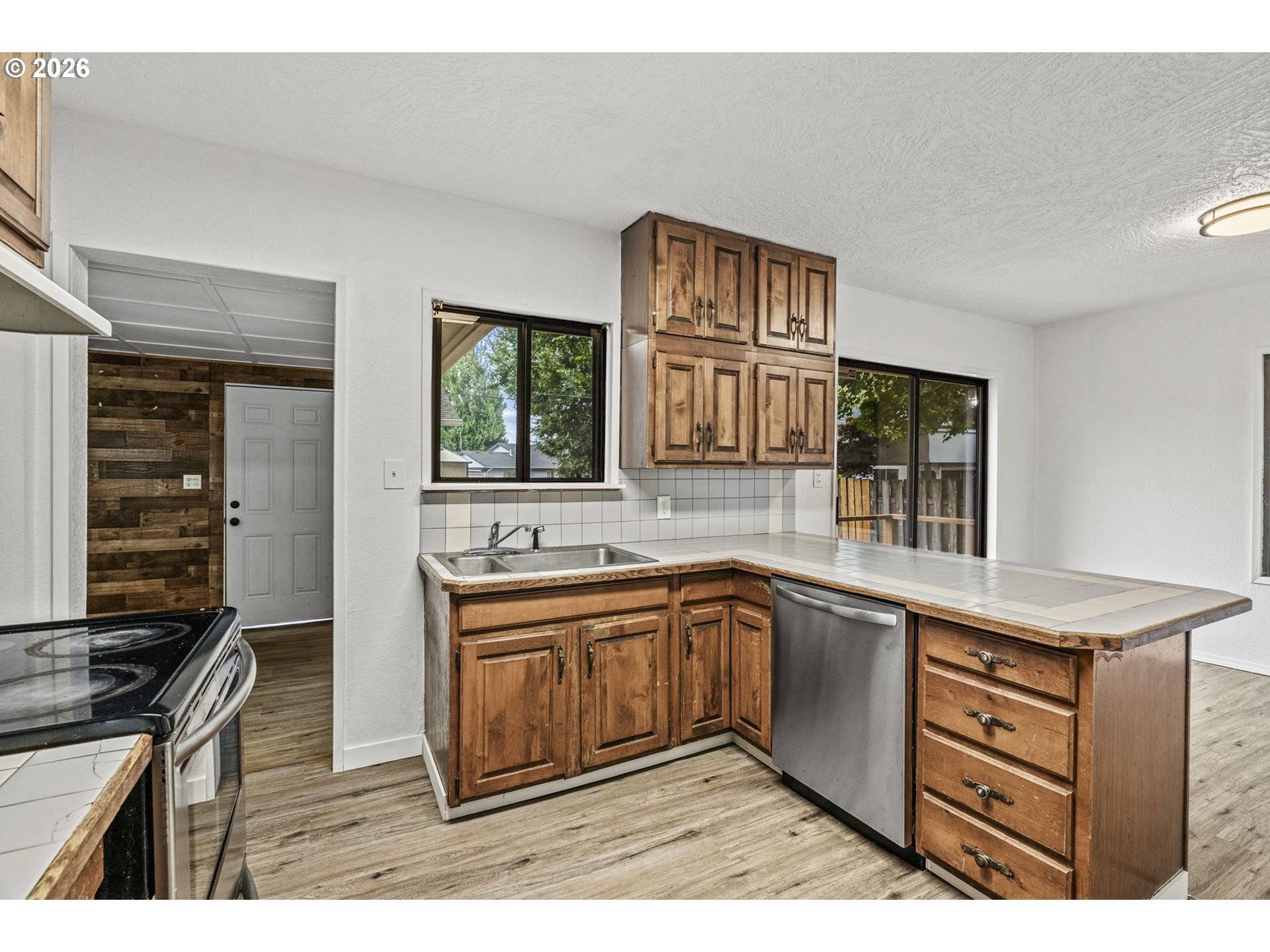 1817 NICHOLS BLVD, Longview, WA 98632