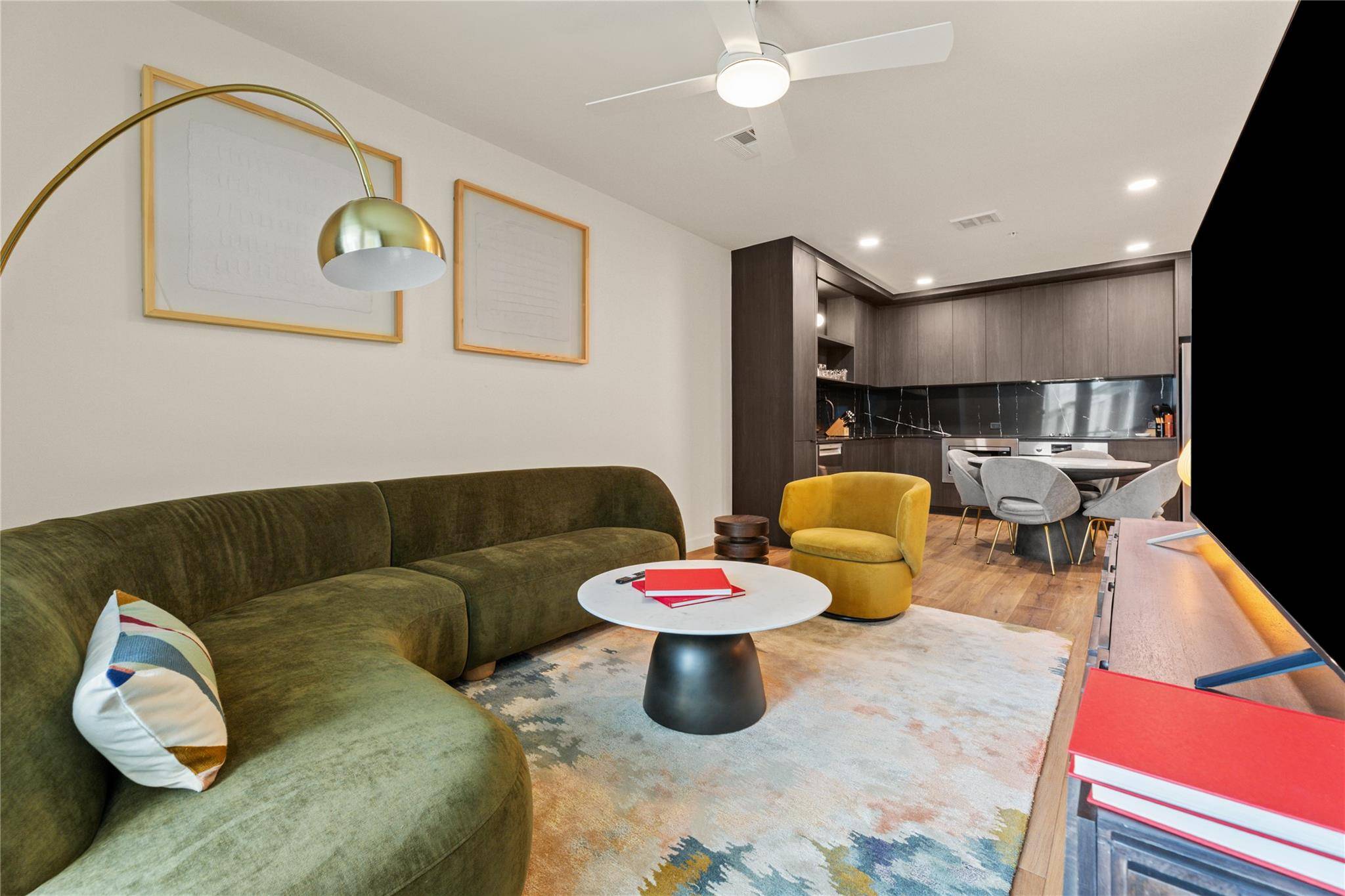 2323 S Lamar BLVD #206, Austin, TX 78704