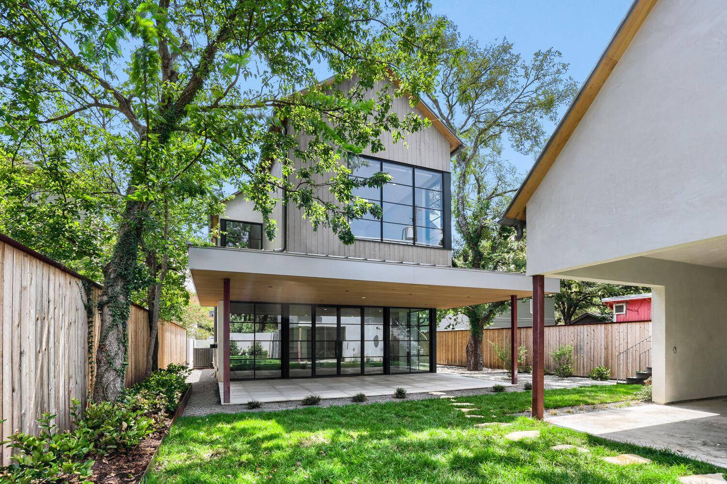 1104 Maufrais ST, Austin, TX 78703