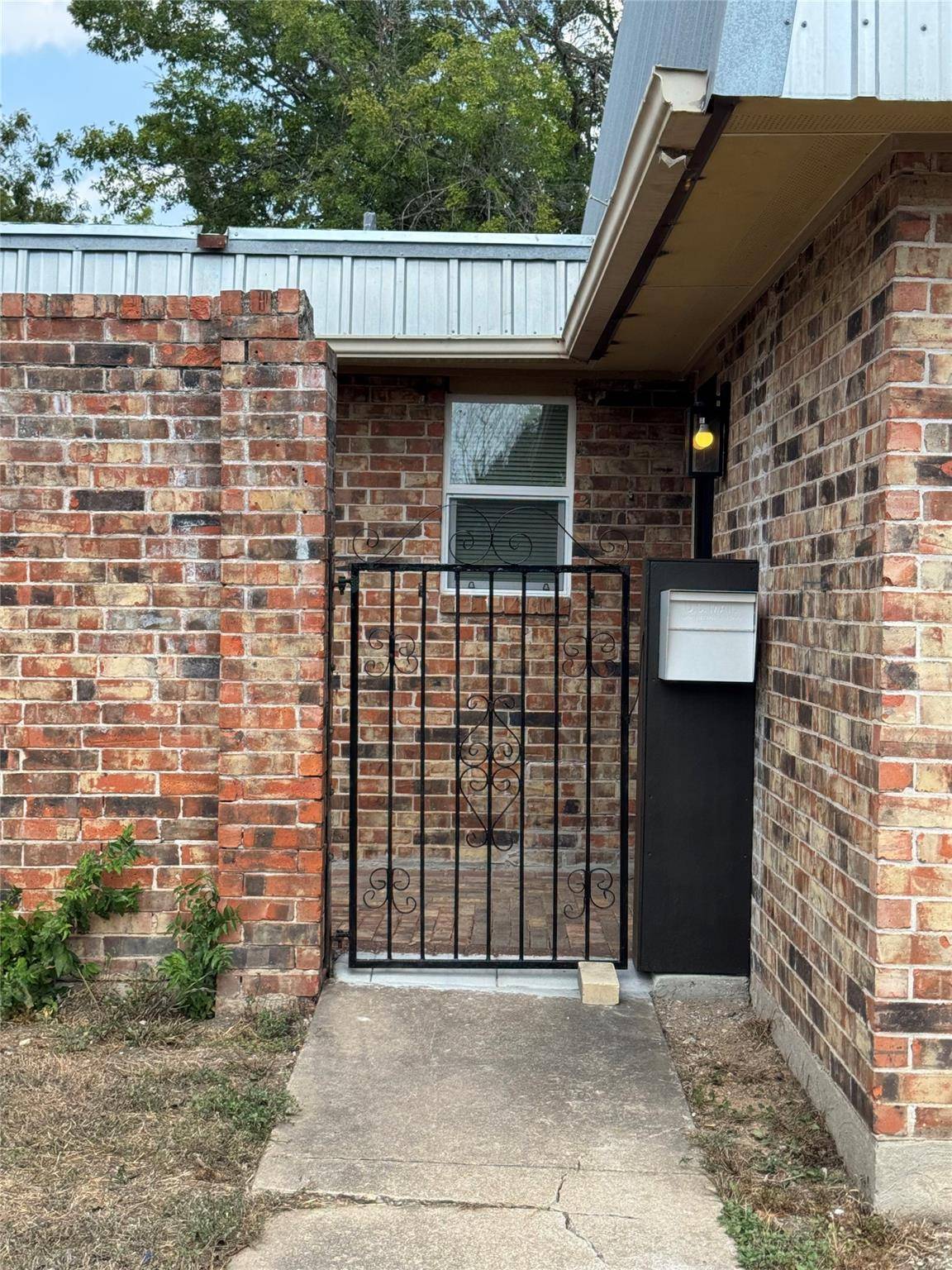 4701 Sagebrush CIR, Austin, TX 78745