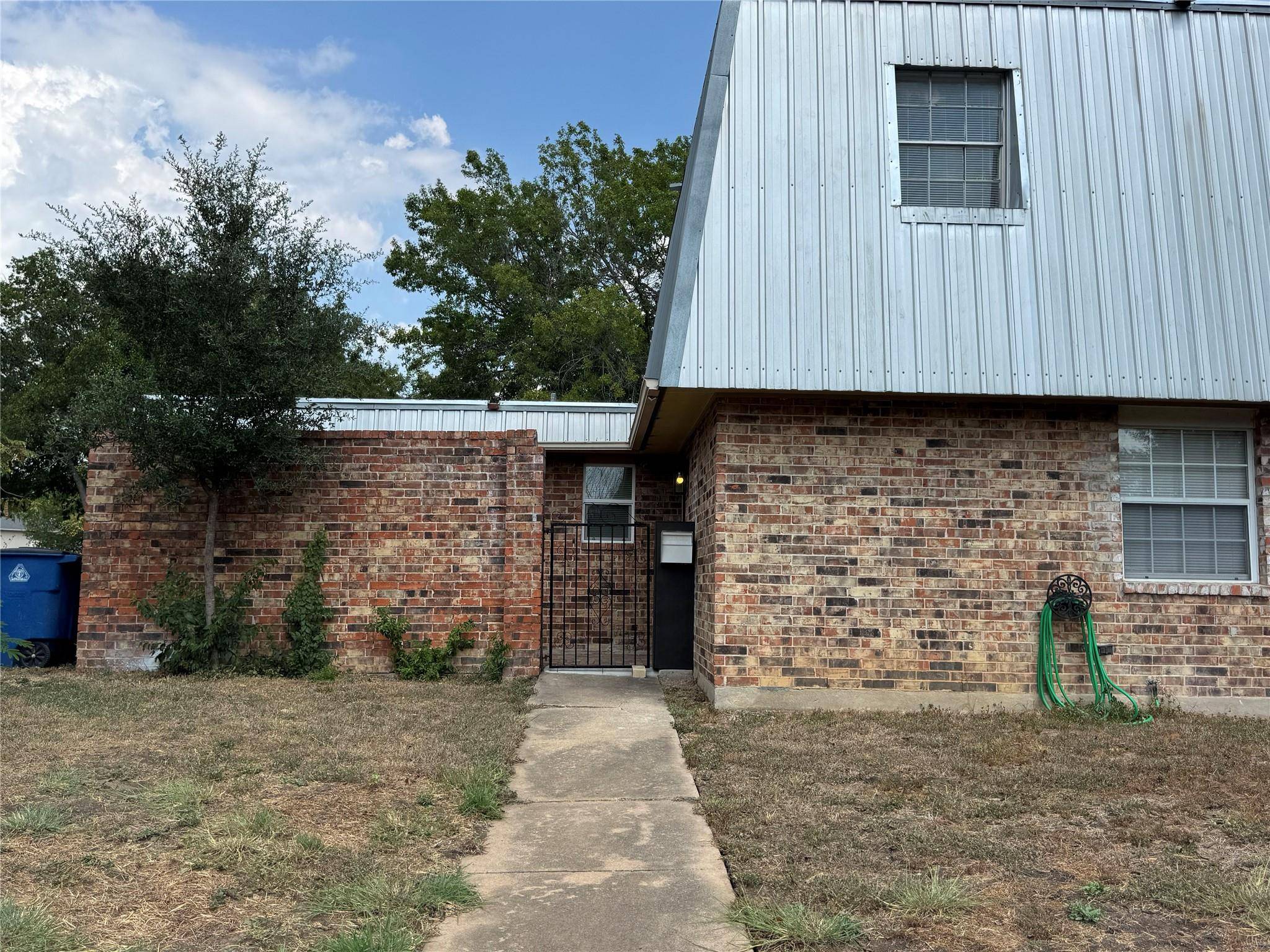 4701 Sagebrush CIR, Austin, TX 78745