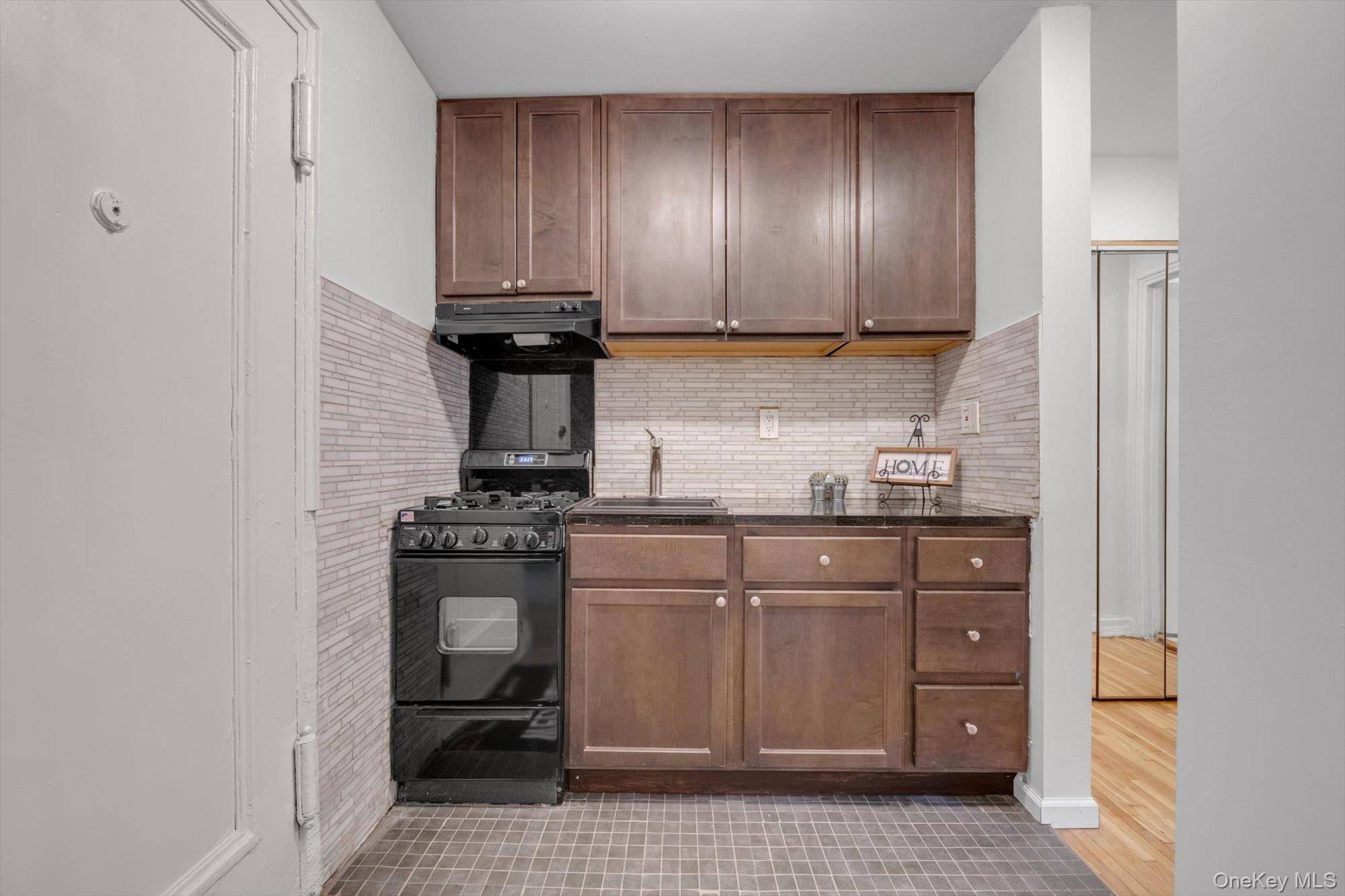 111-01 66th RD #1C, Forest Hills, NY 11375