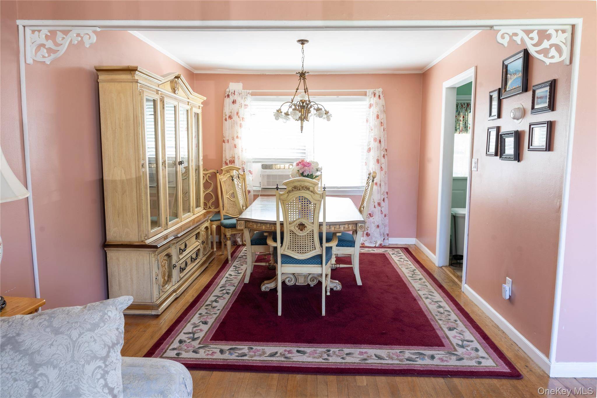 127 Suffolk AVE, West Babylon, NY 11704