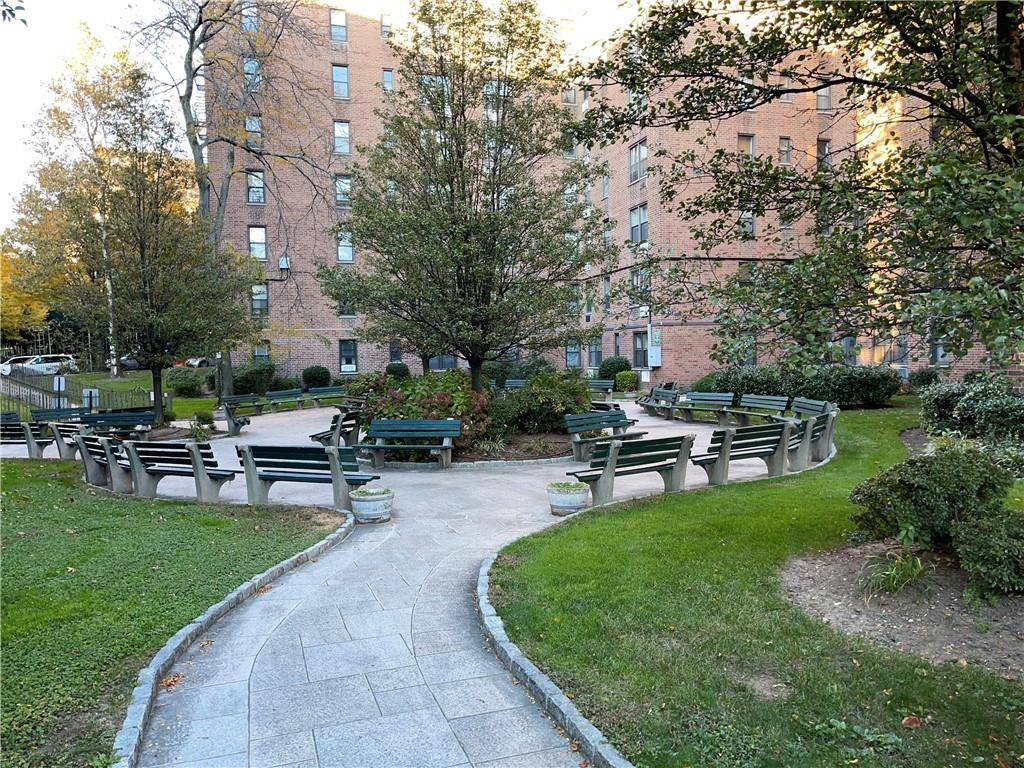 3531 Bronxwood AVE #STB, Bronx, NY 10469