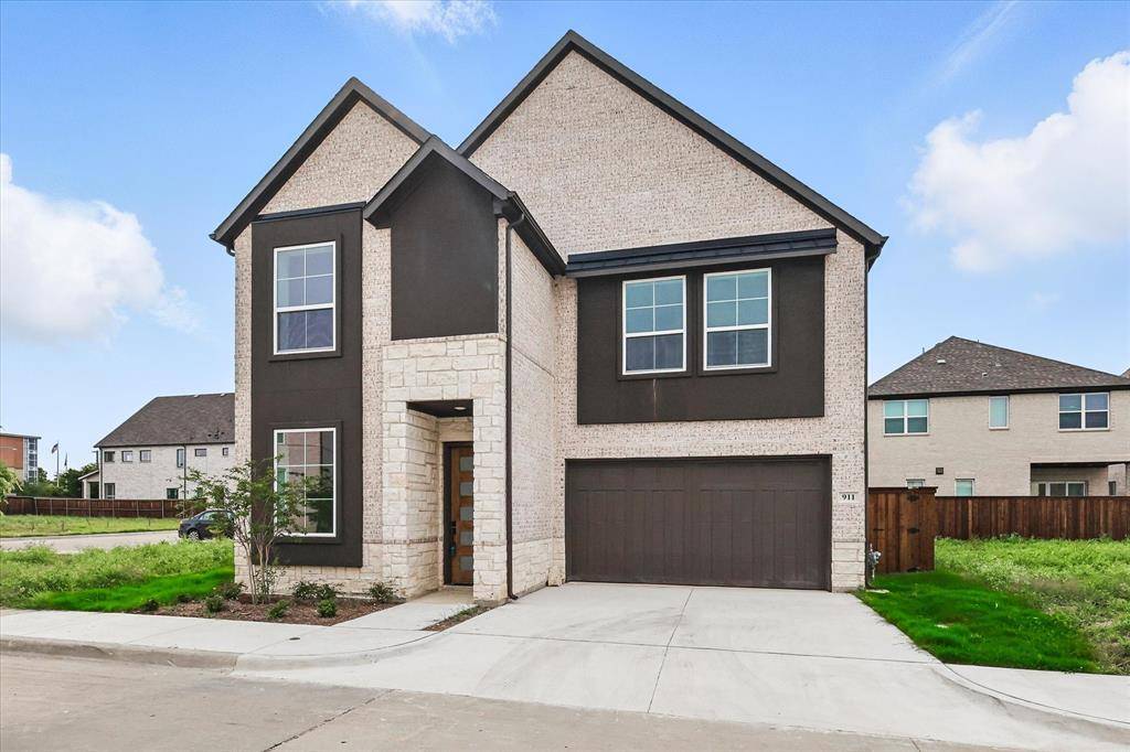 911 Banyan Tree Lane, Richardson, TX 75081