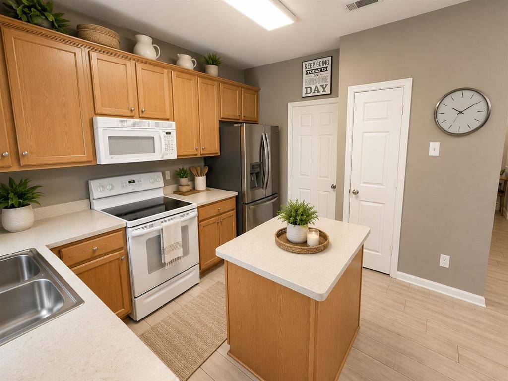 610 Juniper Drive, Arlington, TX 76018