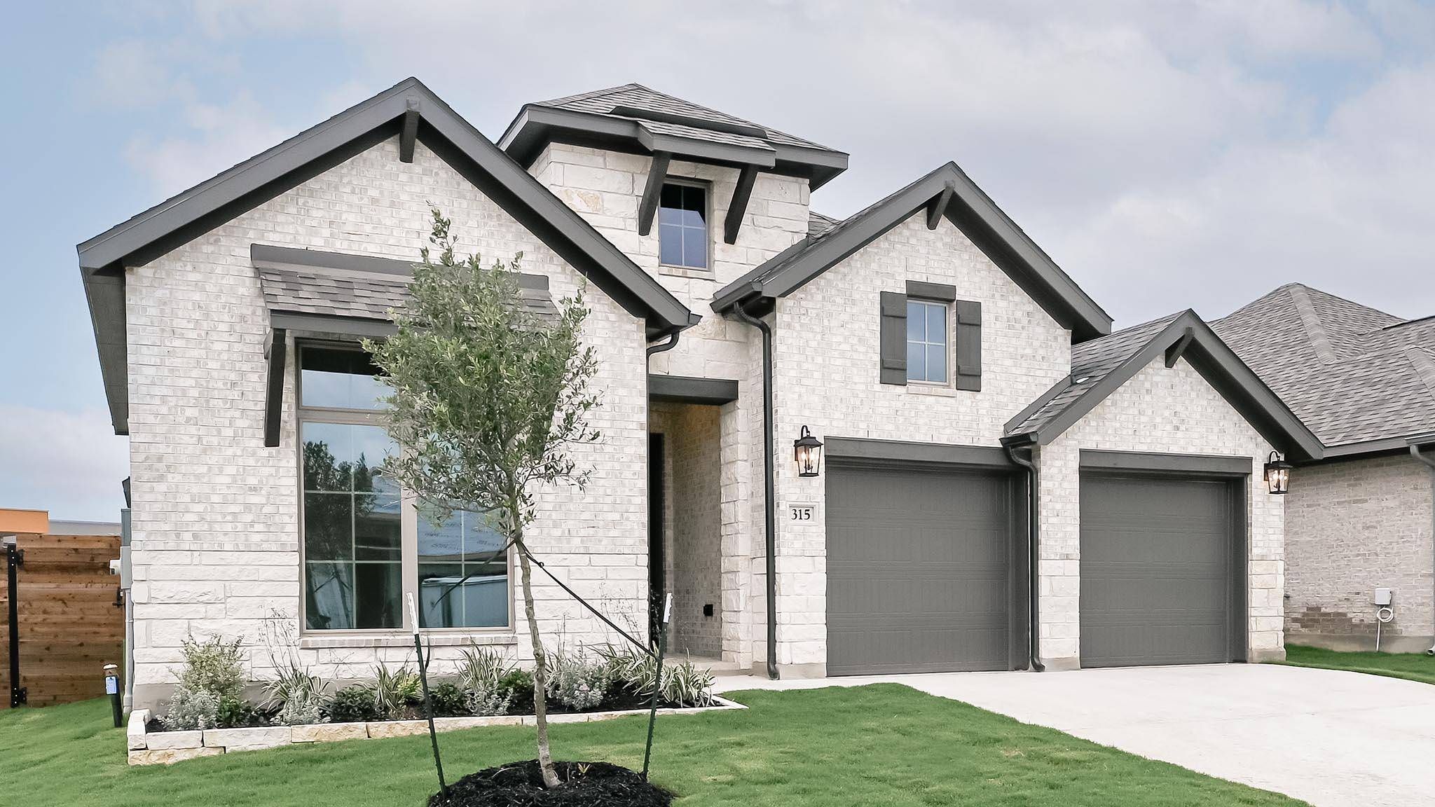315 Foxfire CV, Lockhart, TX 78644
