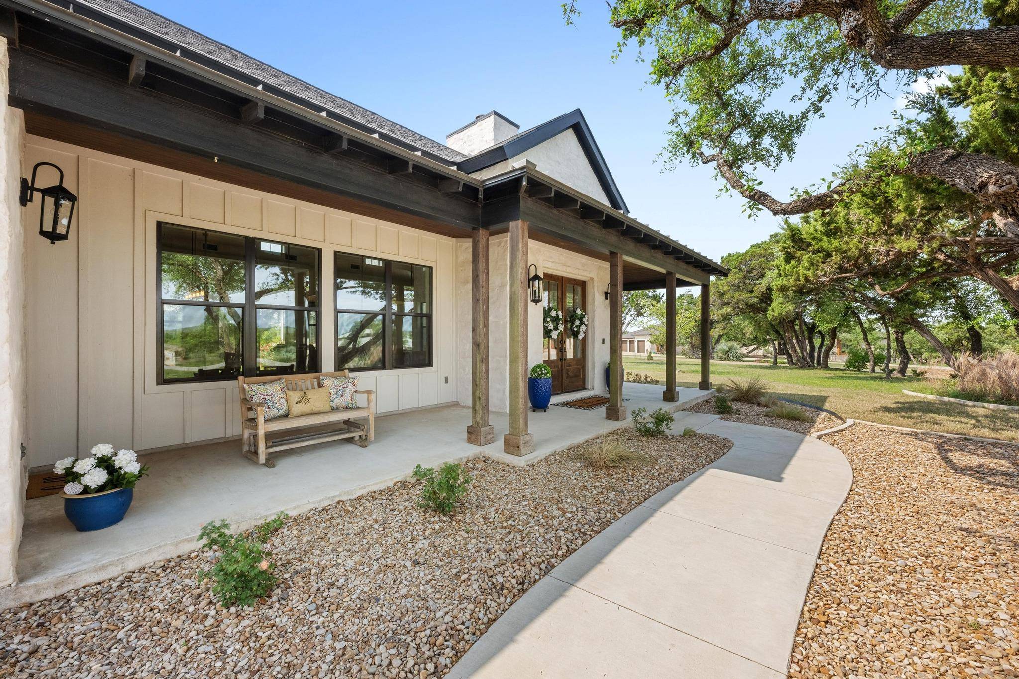 215 SANDY CREEK CV, Driftwood, TX 78619