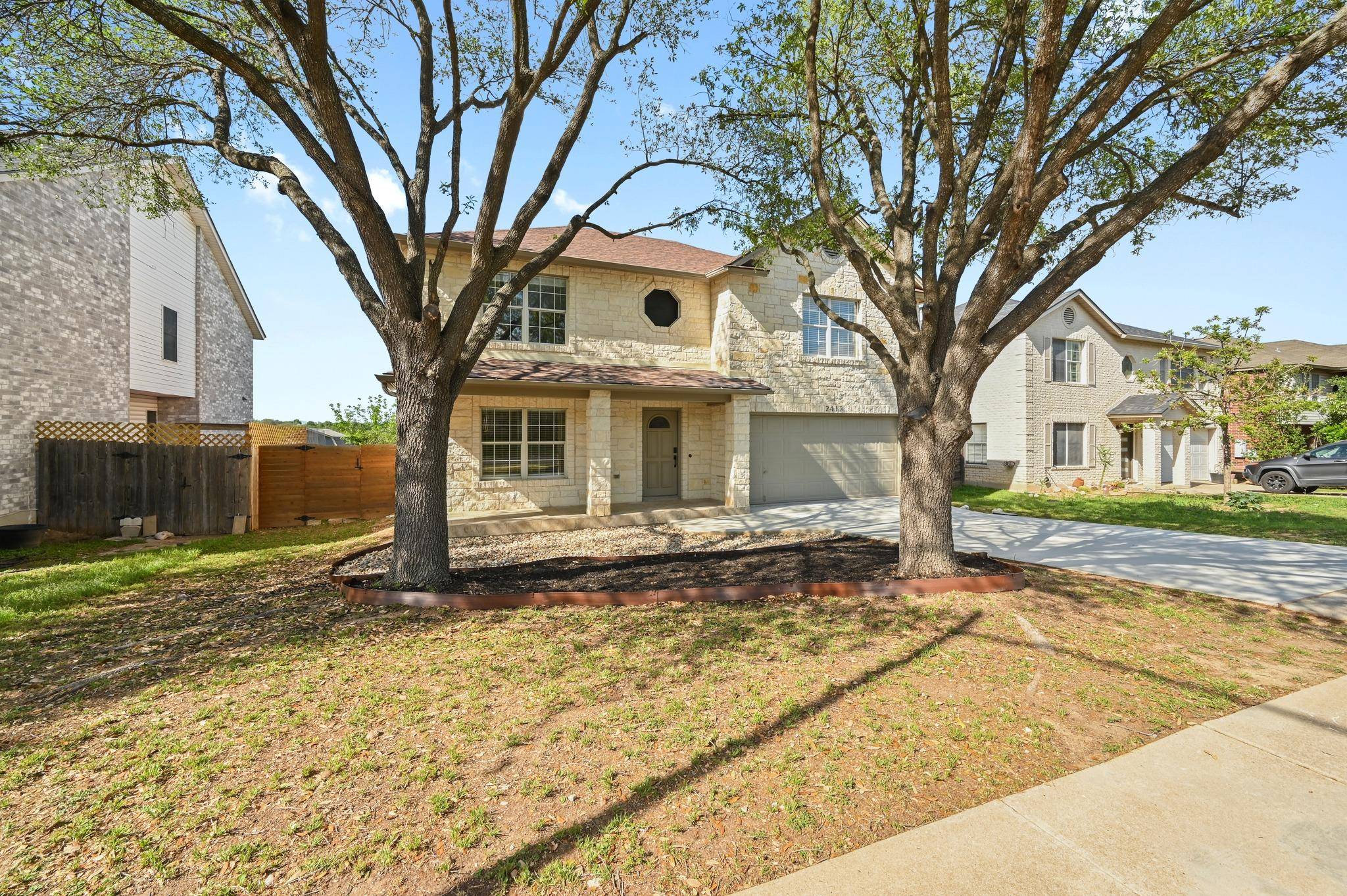 2412 Regal Park LN, Austin, TX 78748