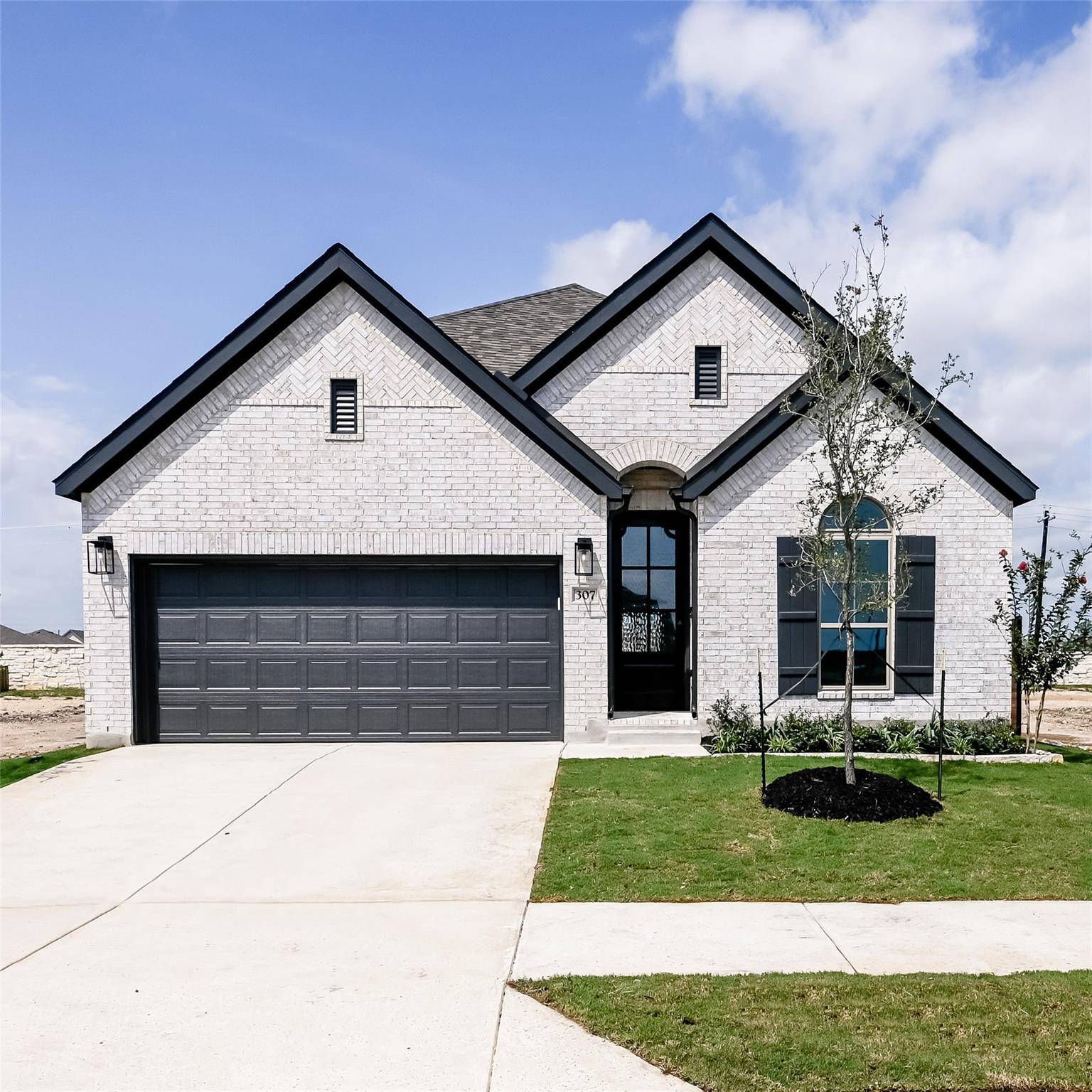 307 Watersong BND, Lockhart, TX 78644