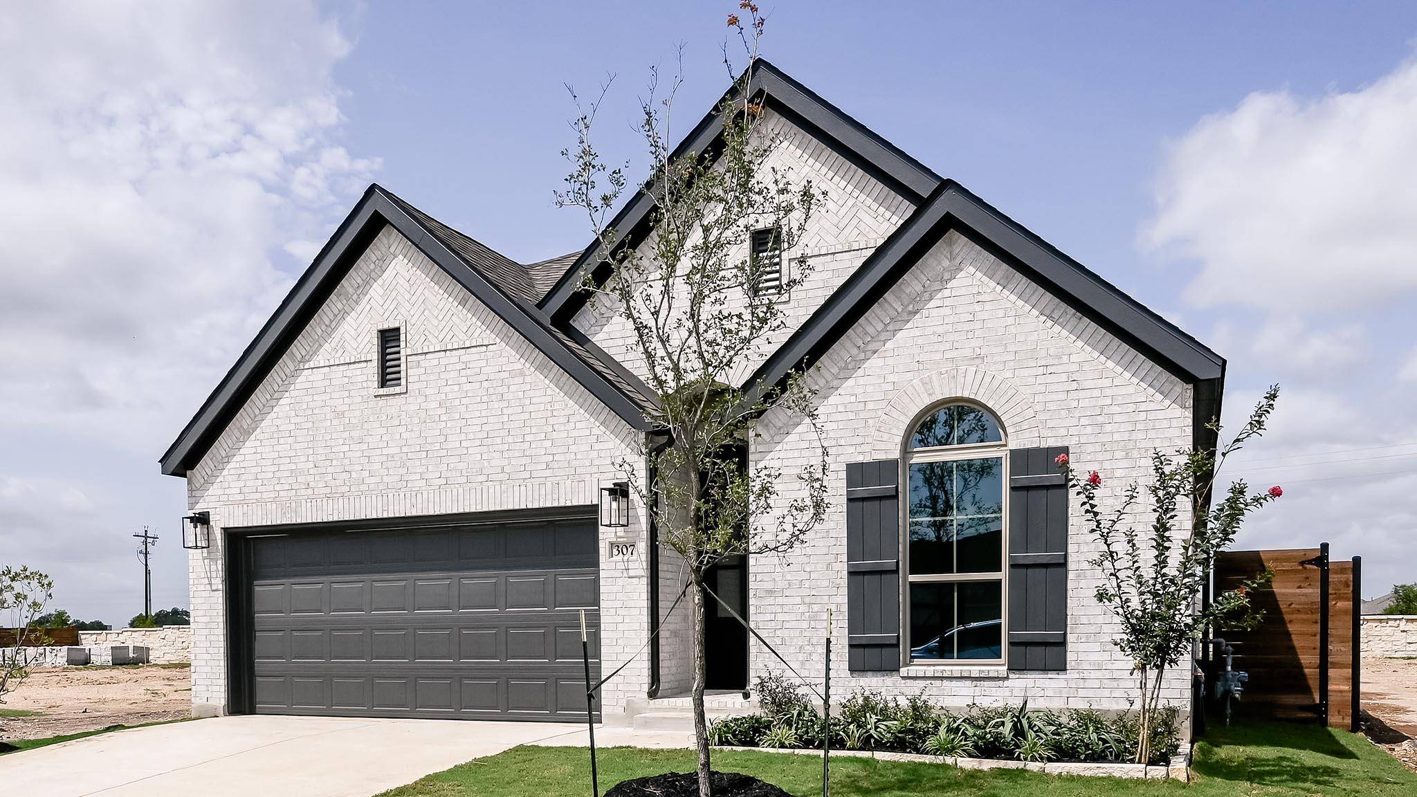 307 Watersong BND, Lockhart, TX 78644