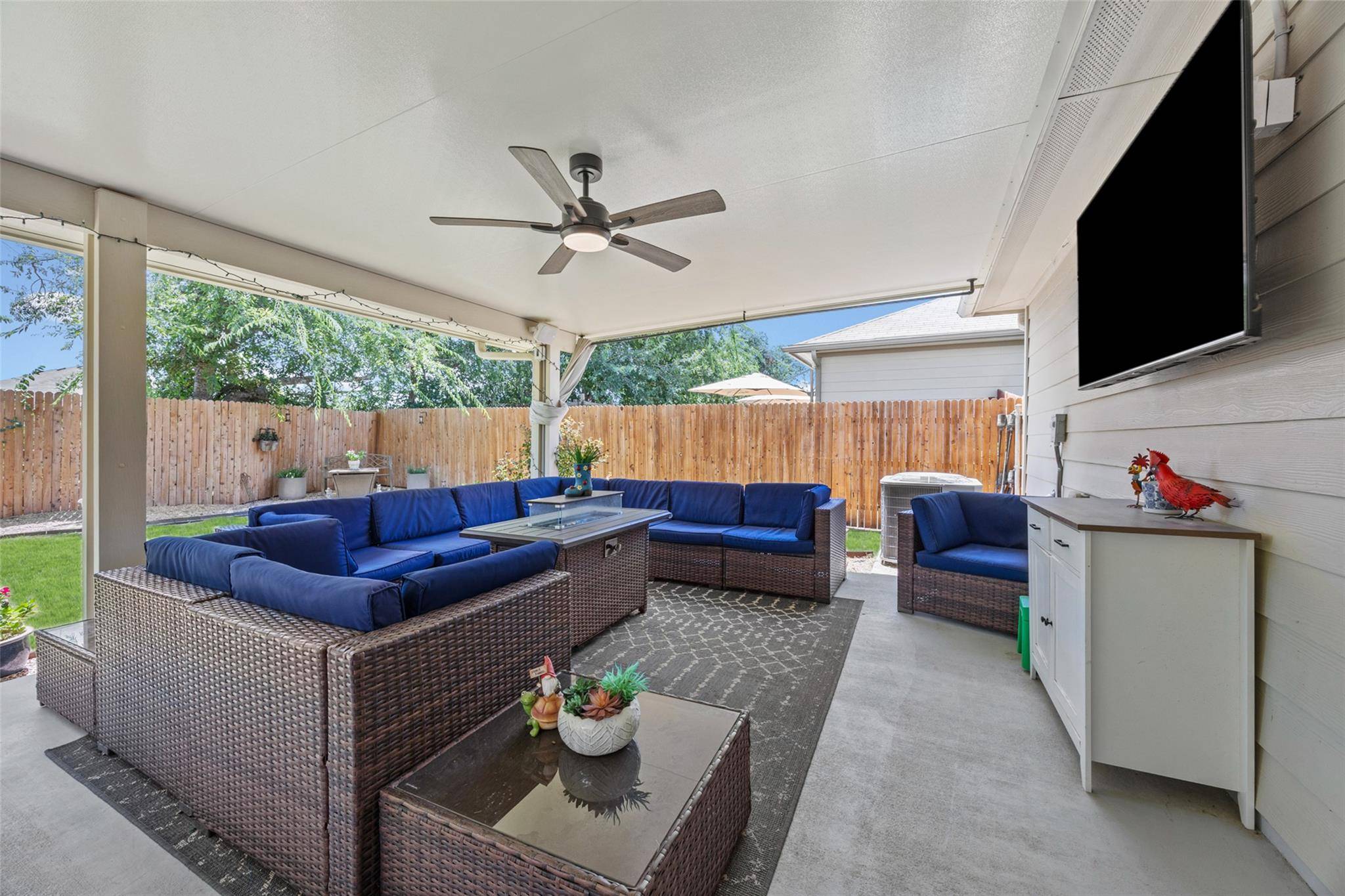 316 Cassandra DR, Hutto, TX 78634