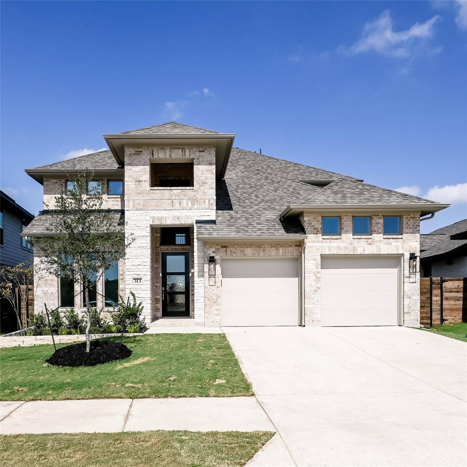 313 Melody RD, Lockhart, TX 78644